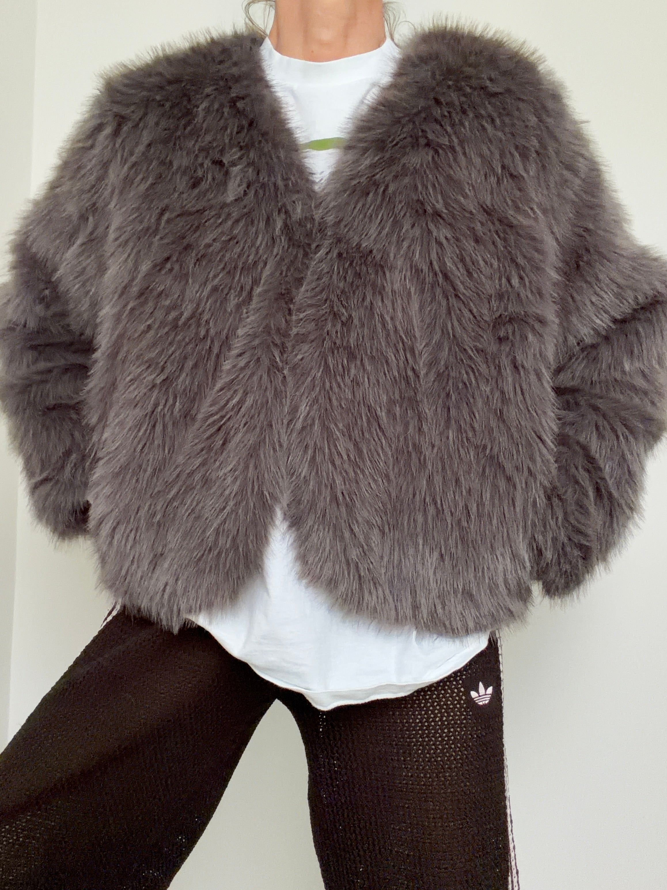 Cropped Smokey Fur
