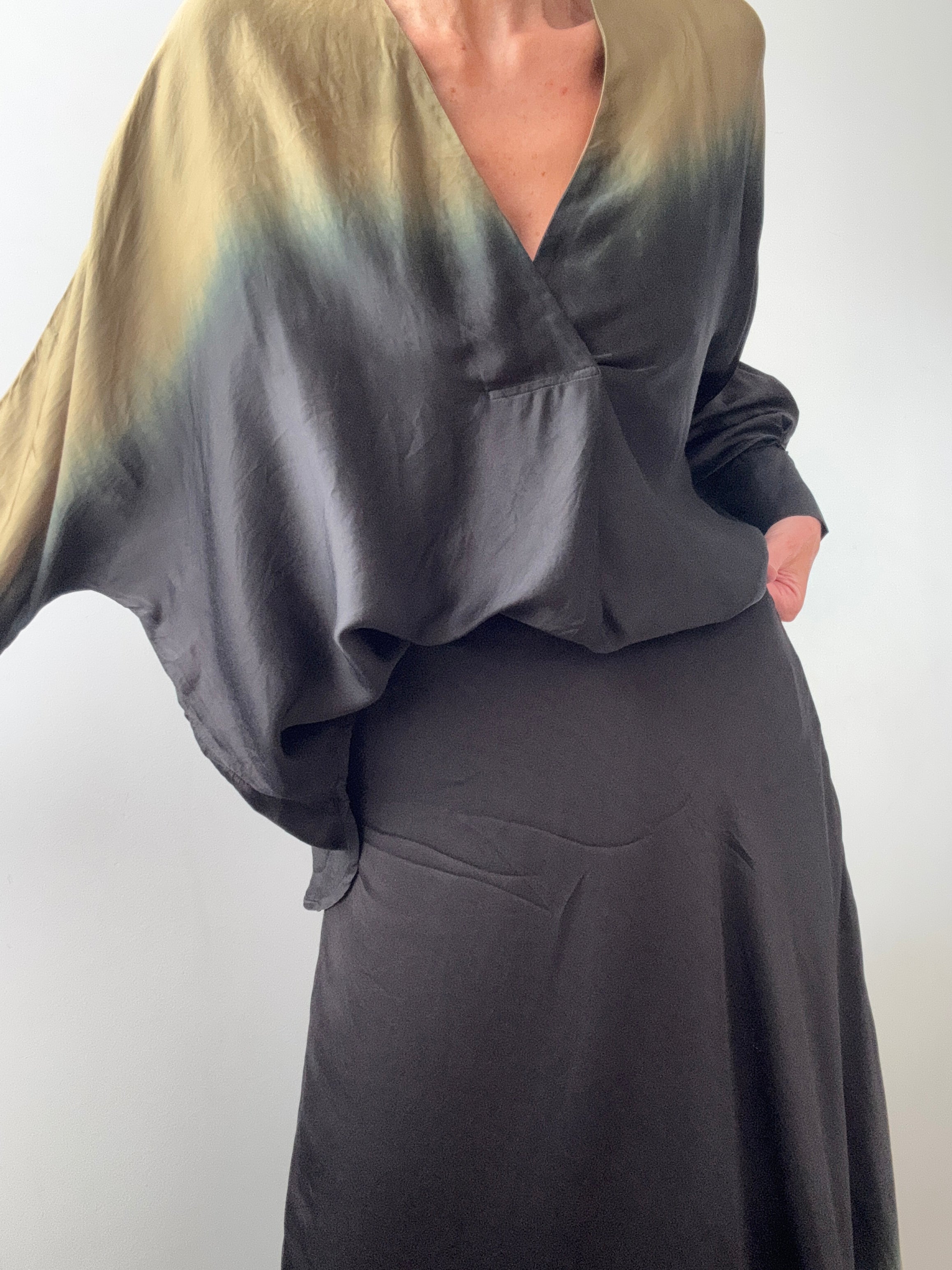 Carin Blouse Khaki Green | Blouses