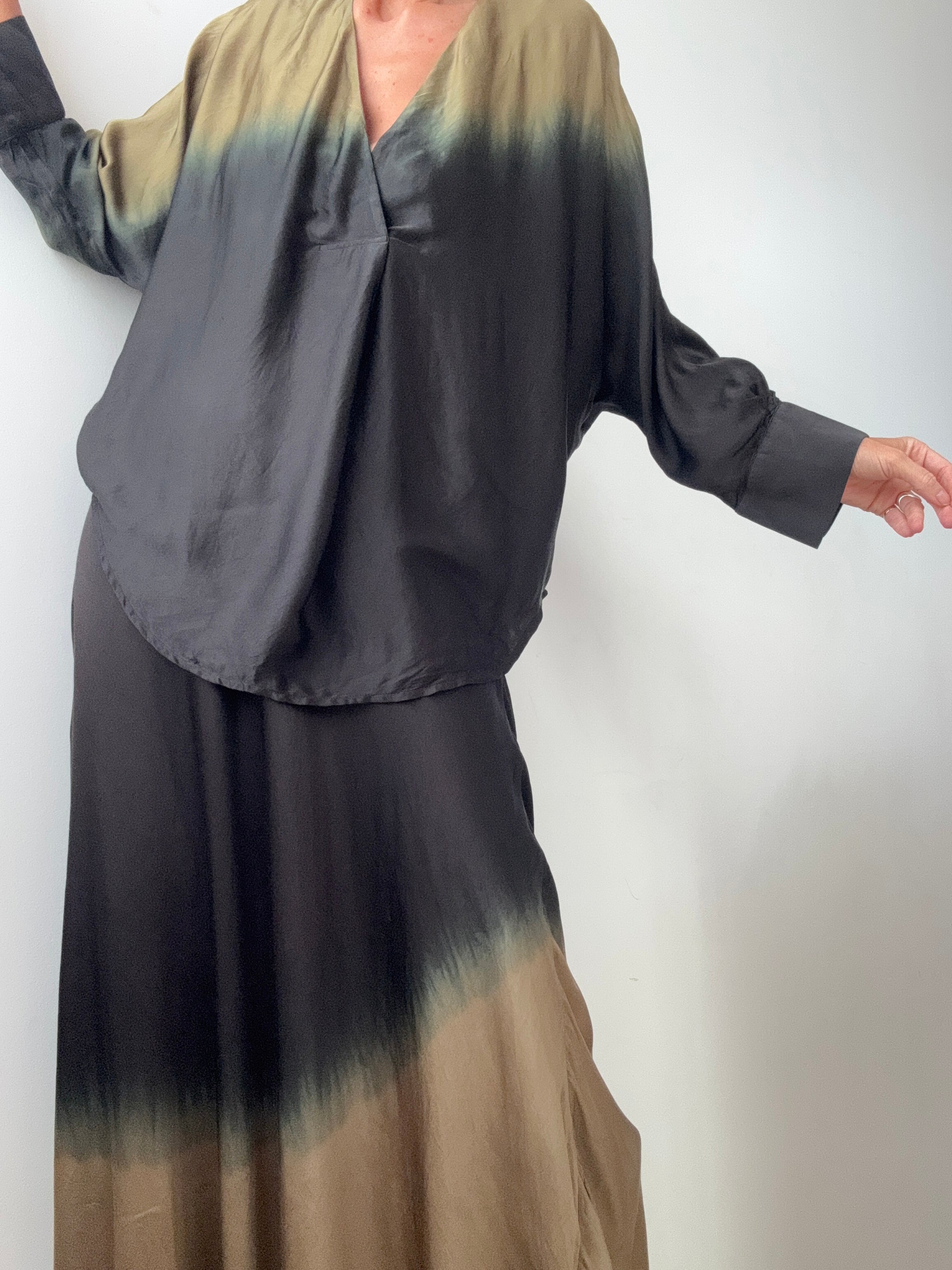 Carin Blouse Khaki Green | Blouses