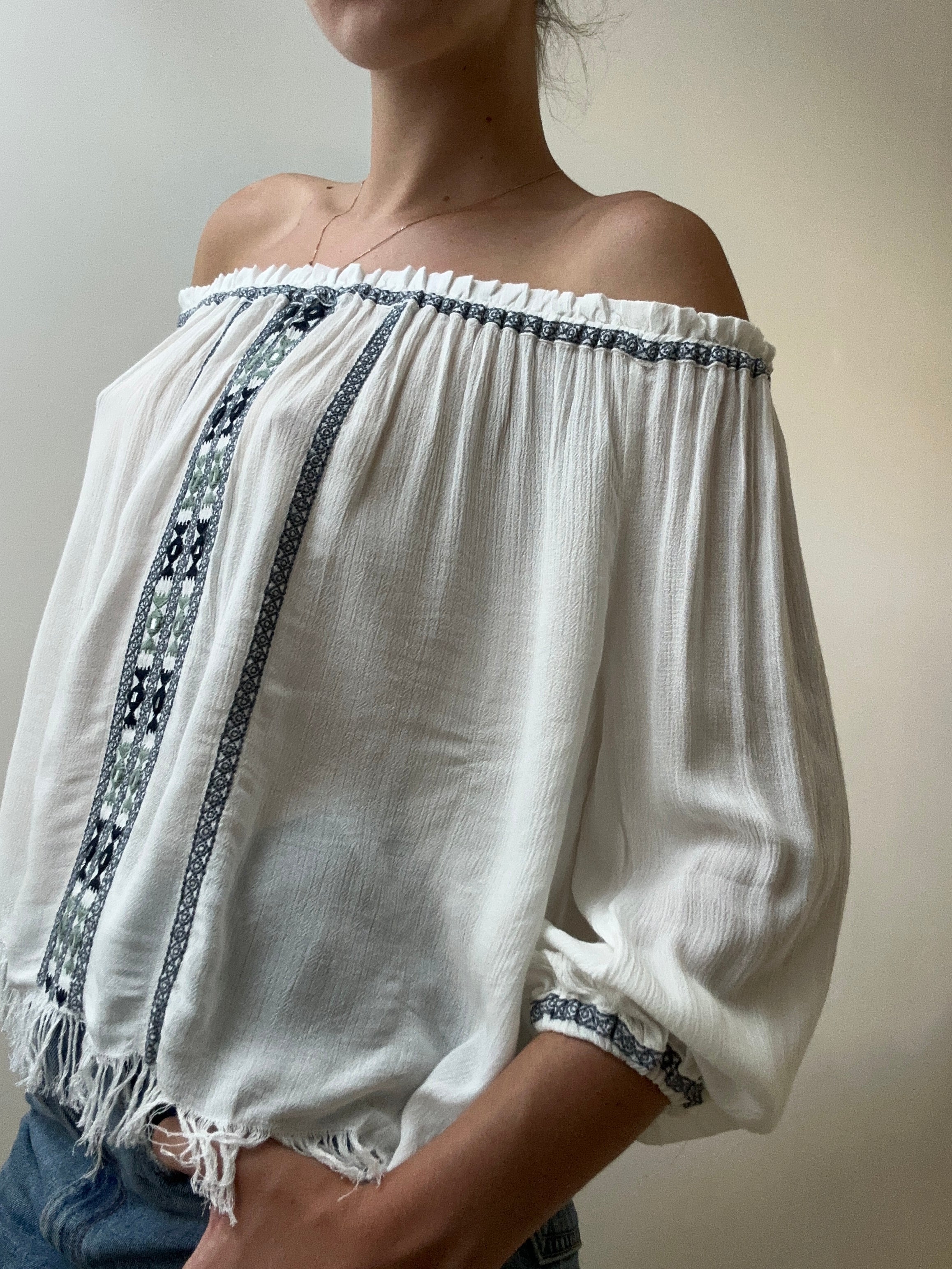 Brownie Blusa Aloha Off The Shoulder Blouse | Blouses