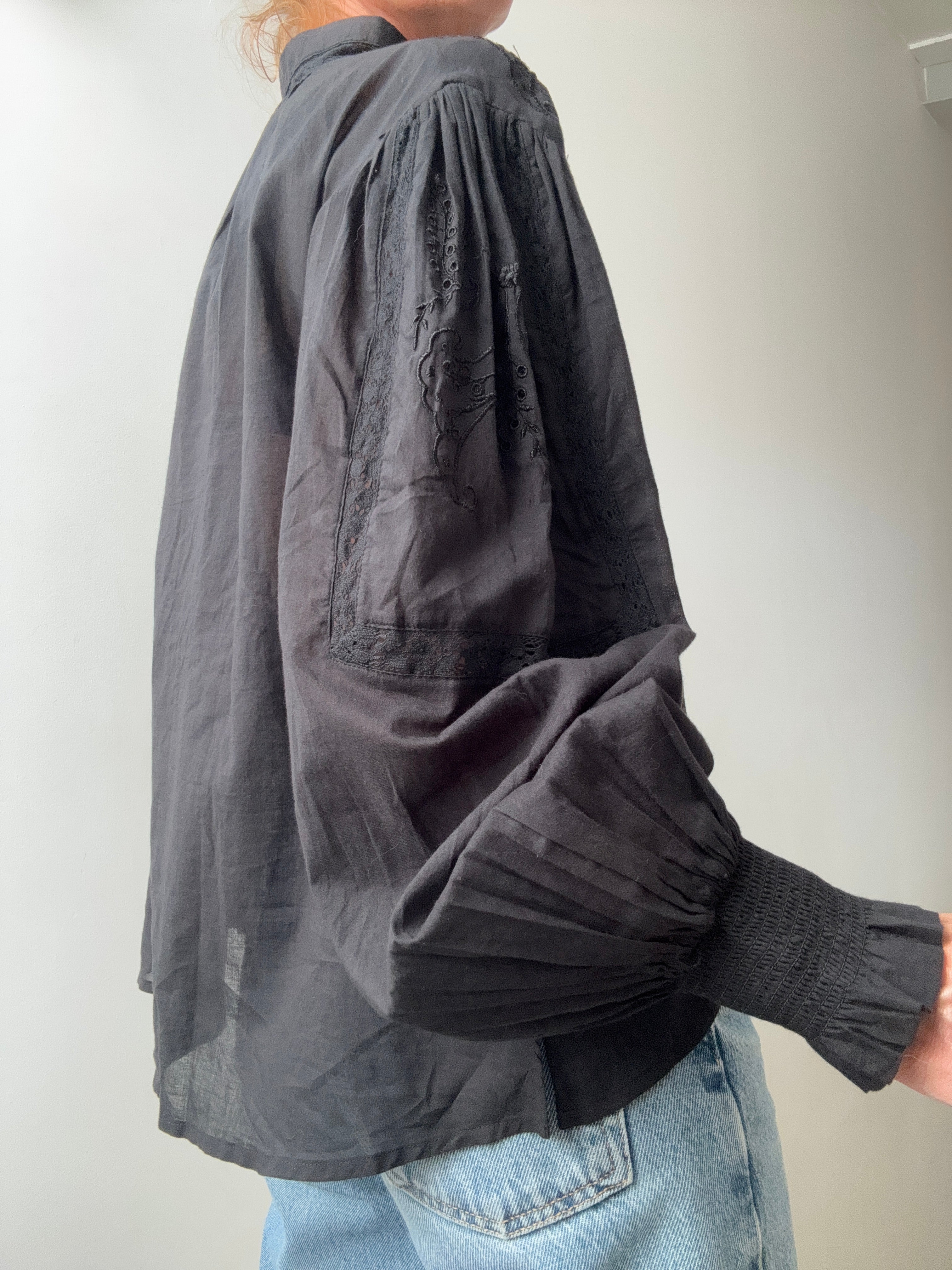 Fabienne Chapot Blouses Fionna Blouse Black on Black