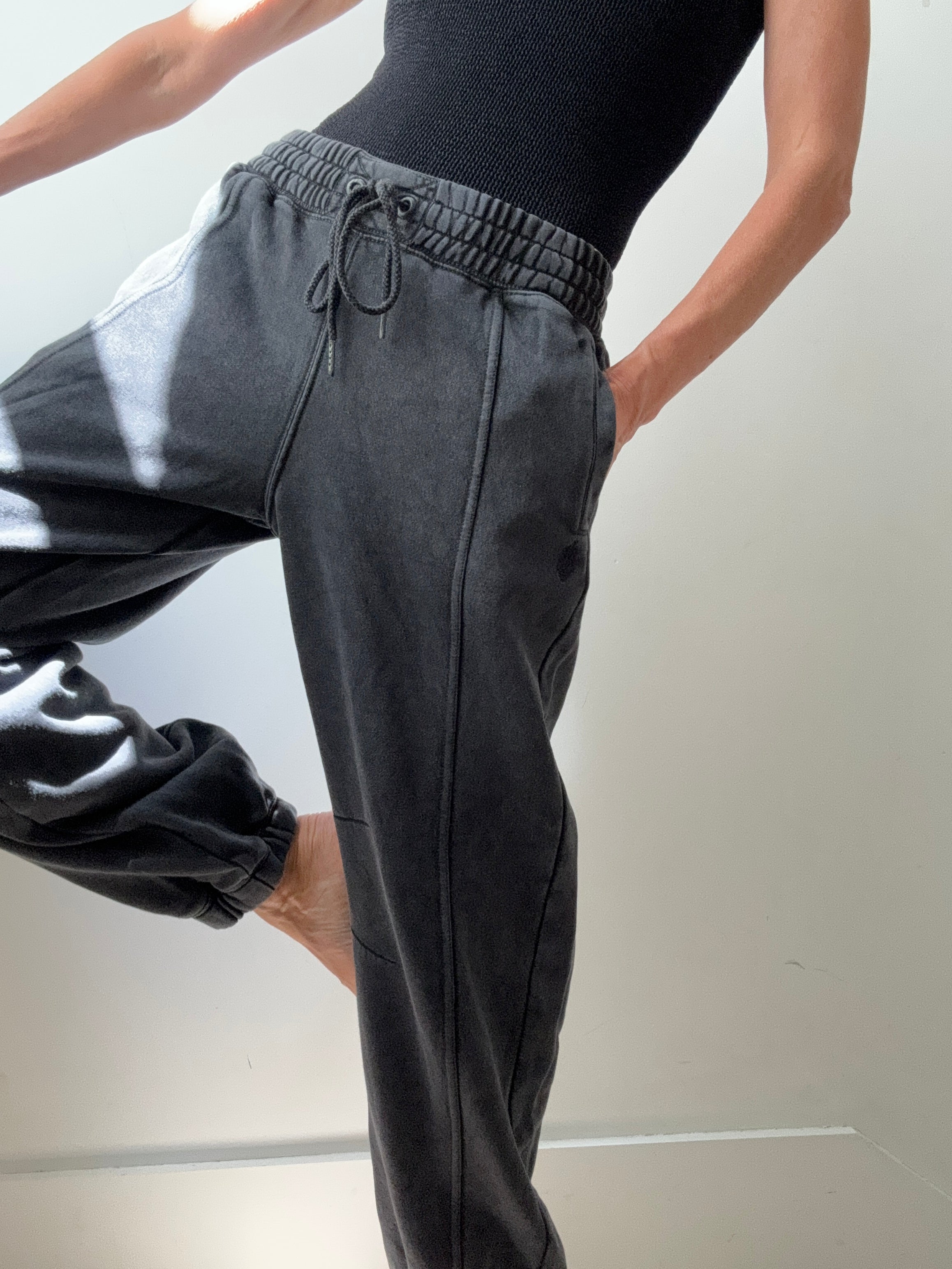 Sprint To The Finish Pants Black | Pants