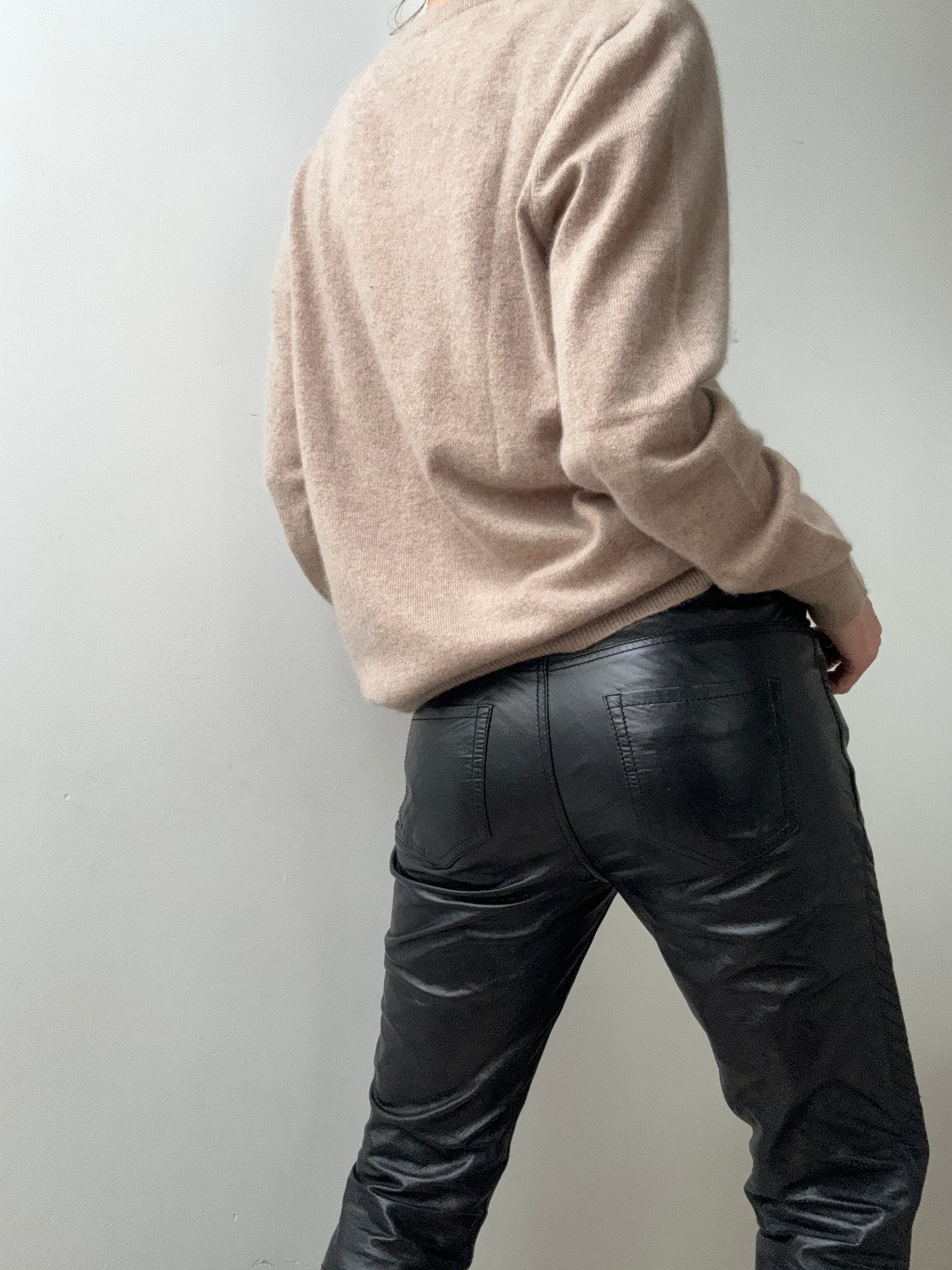Classic Mens Cashmere V Neck Beige | Jumpers