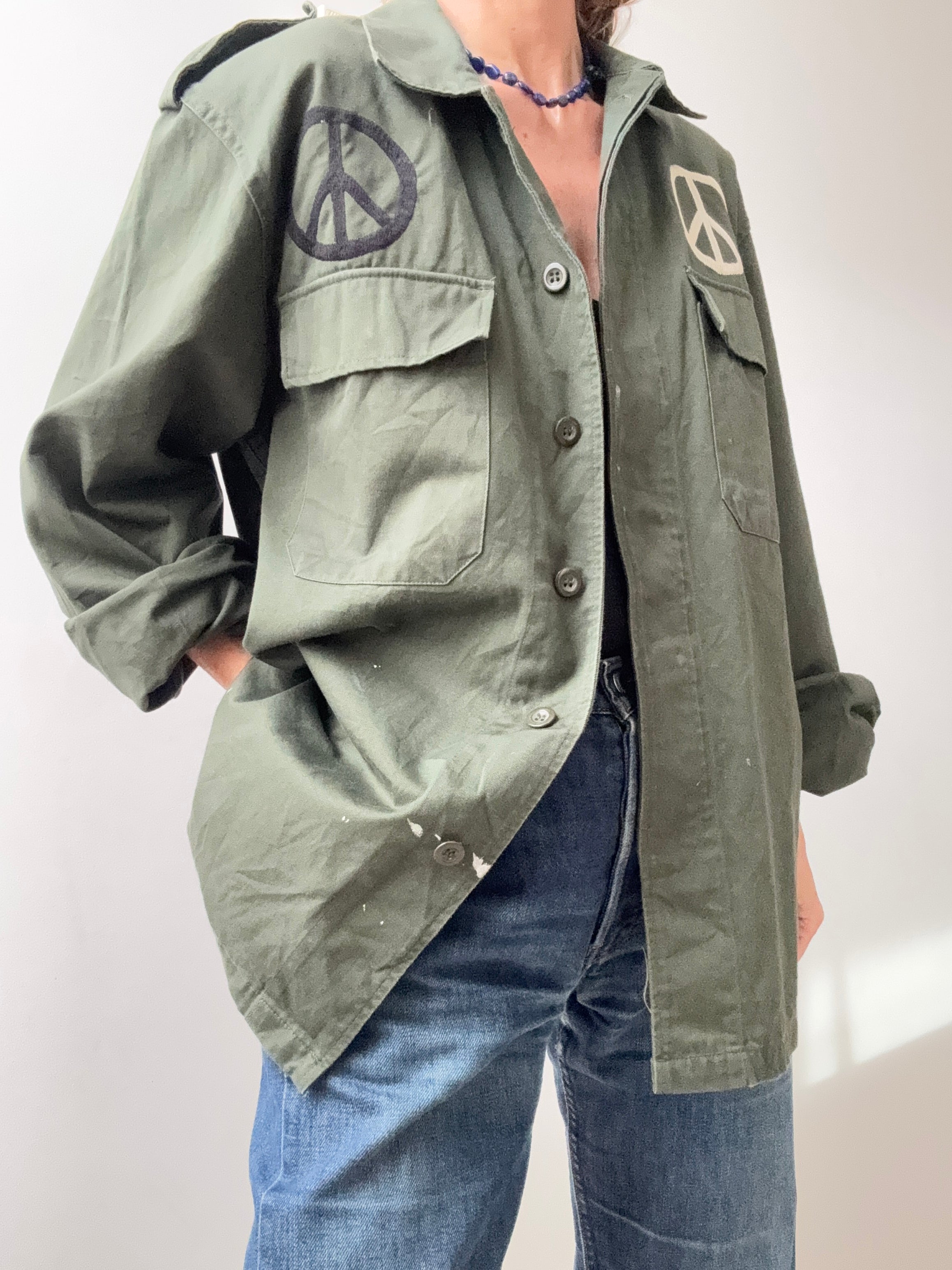 Peace & Love Army AW253 | Shirts