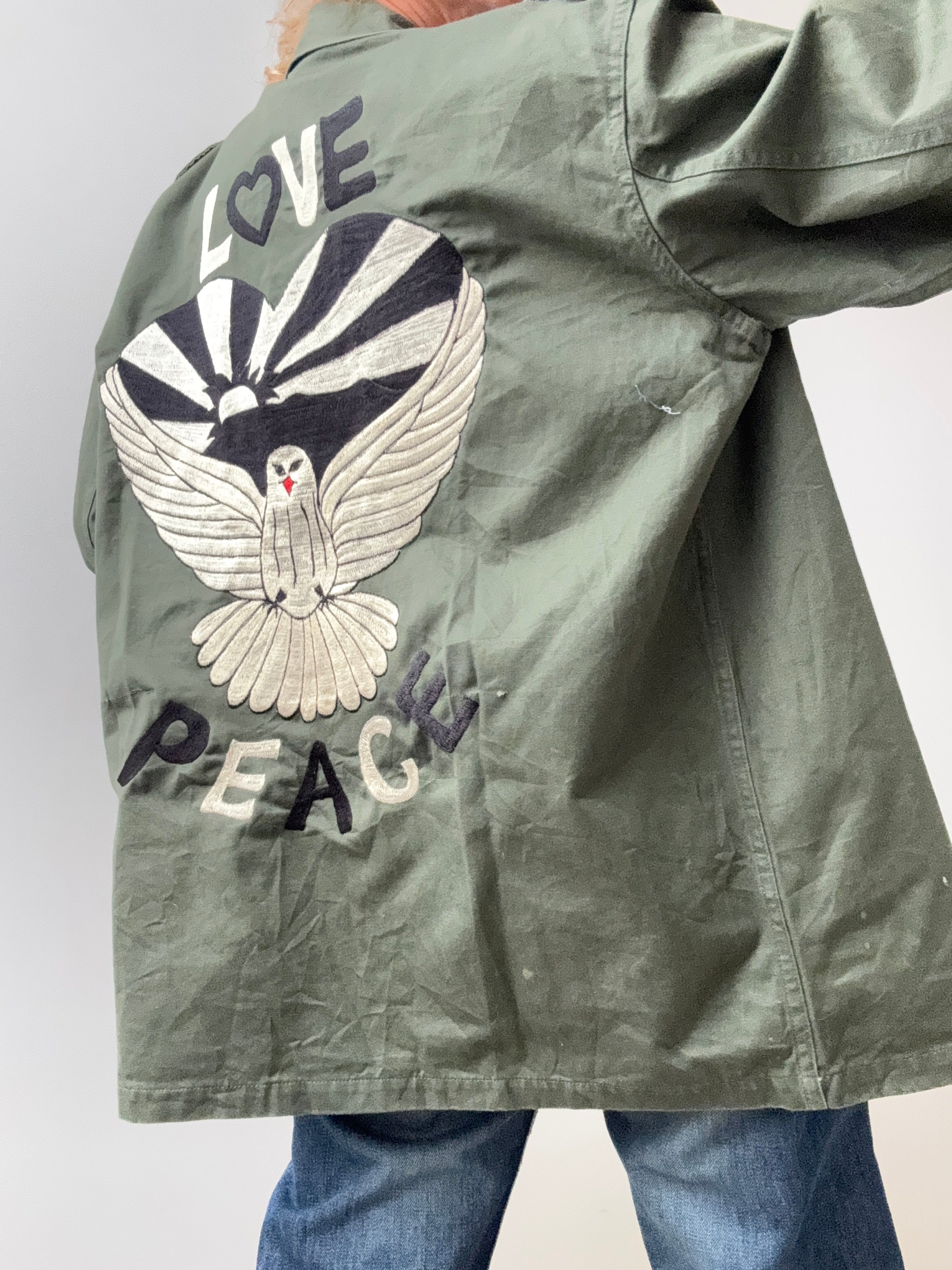 Peace & Love Army AW253 | Shirts