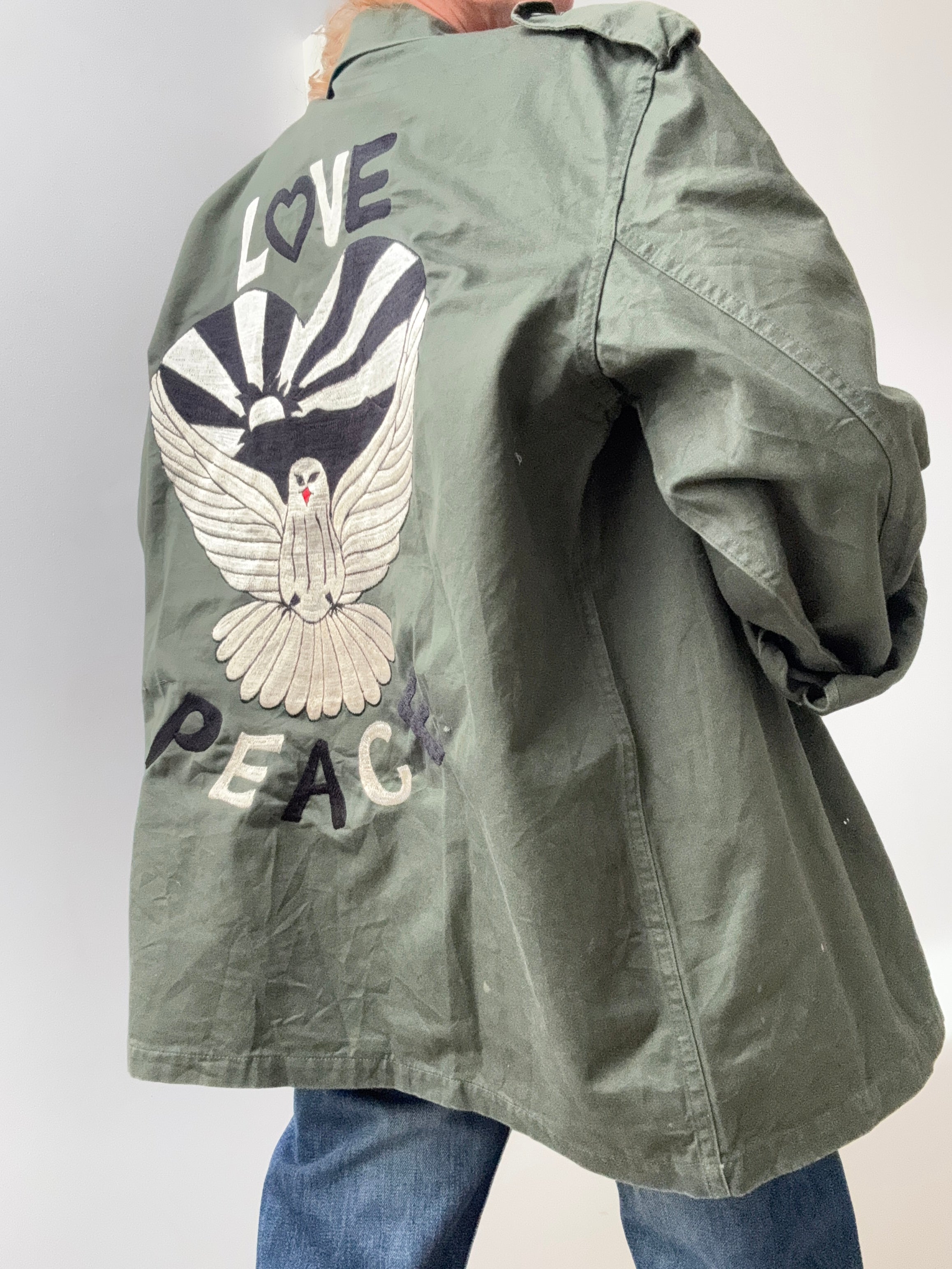 Peace & Love Army AW253 | Shirts