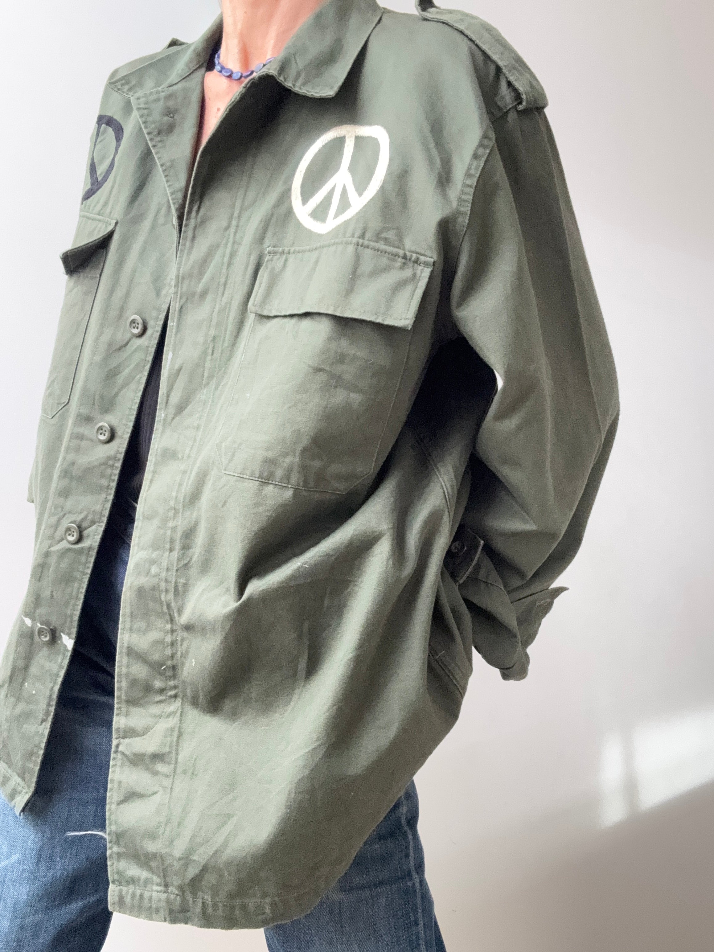 Peace & Love Army AW253 | Shirts