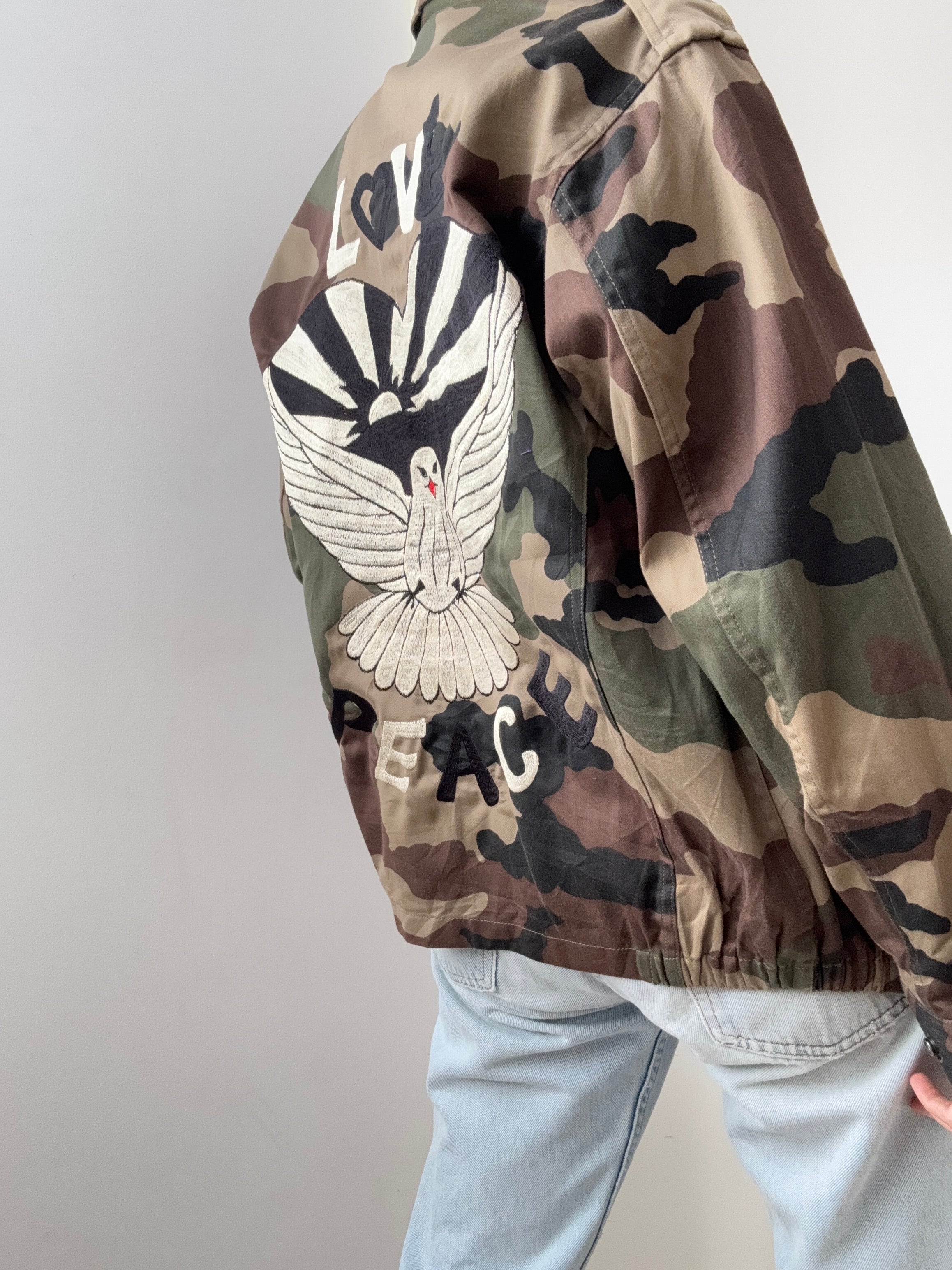 Camo Peace & Love AW252 | Shirts