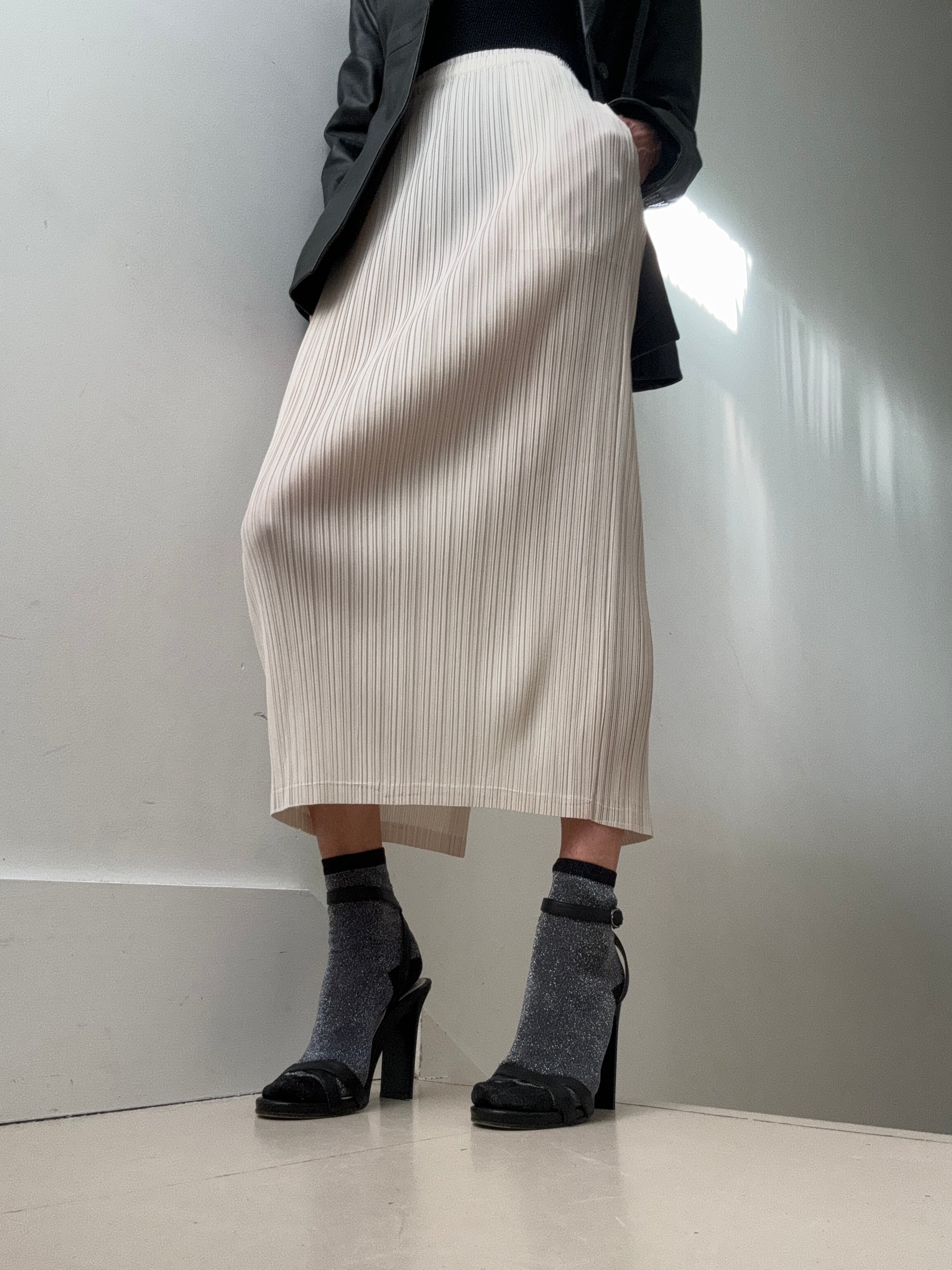 Pleated Skirt Cream | Skirts