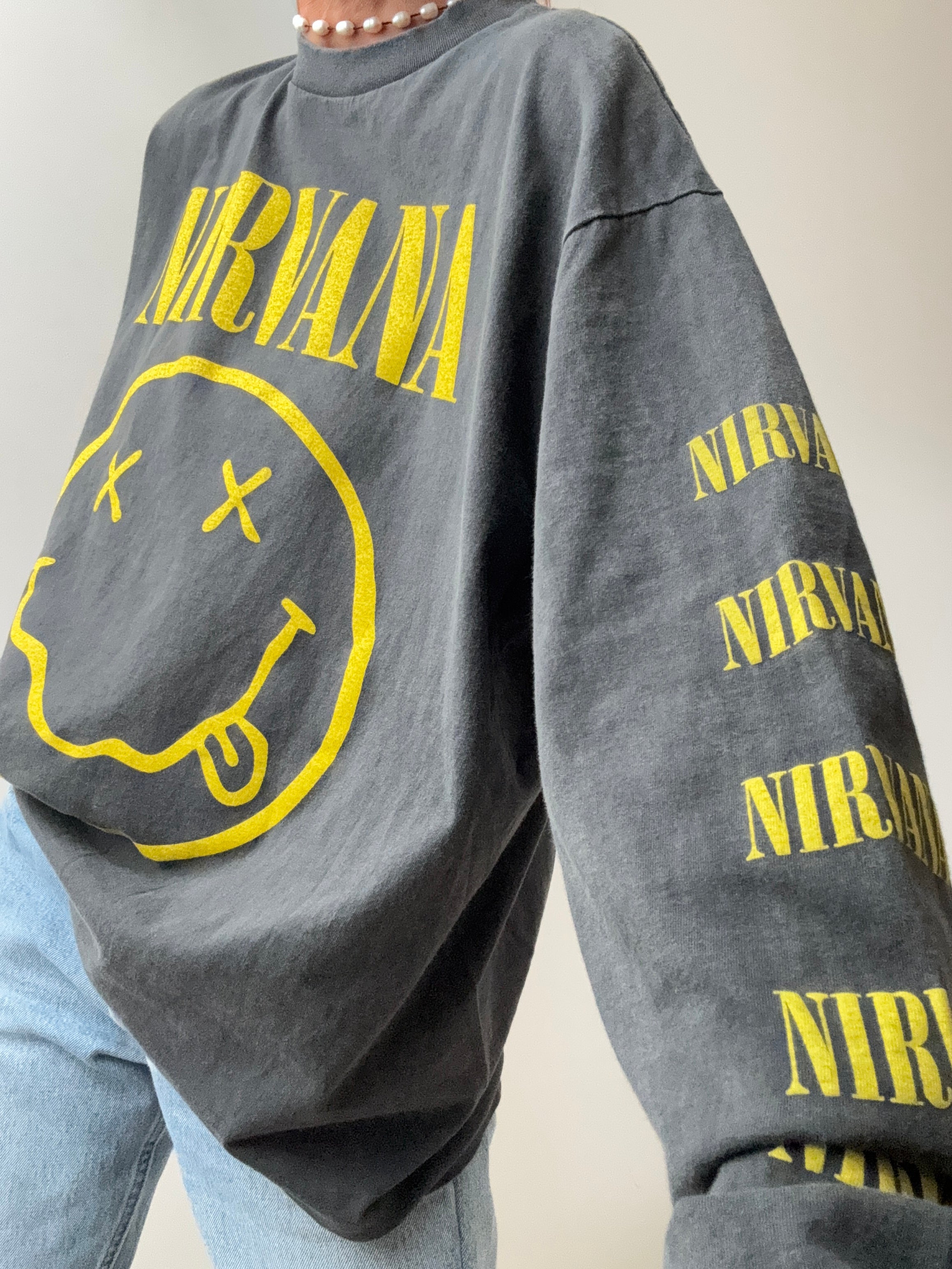 Future Nomads Tops Black Smiley Long Sleeve