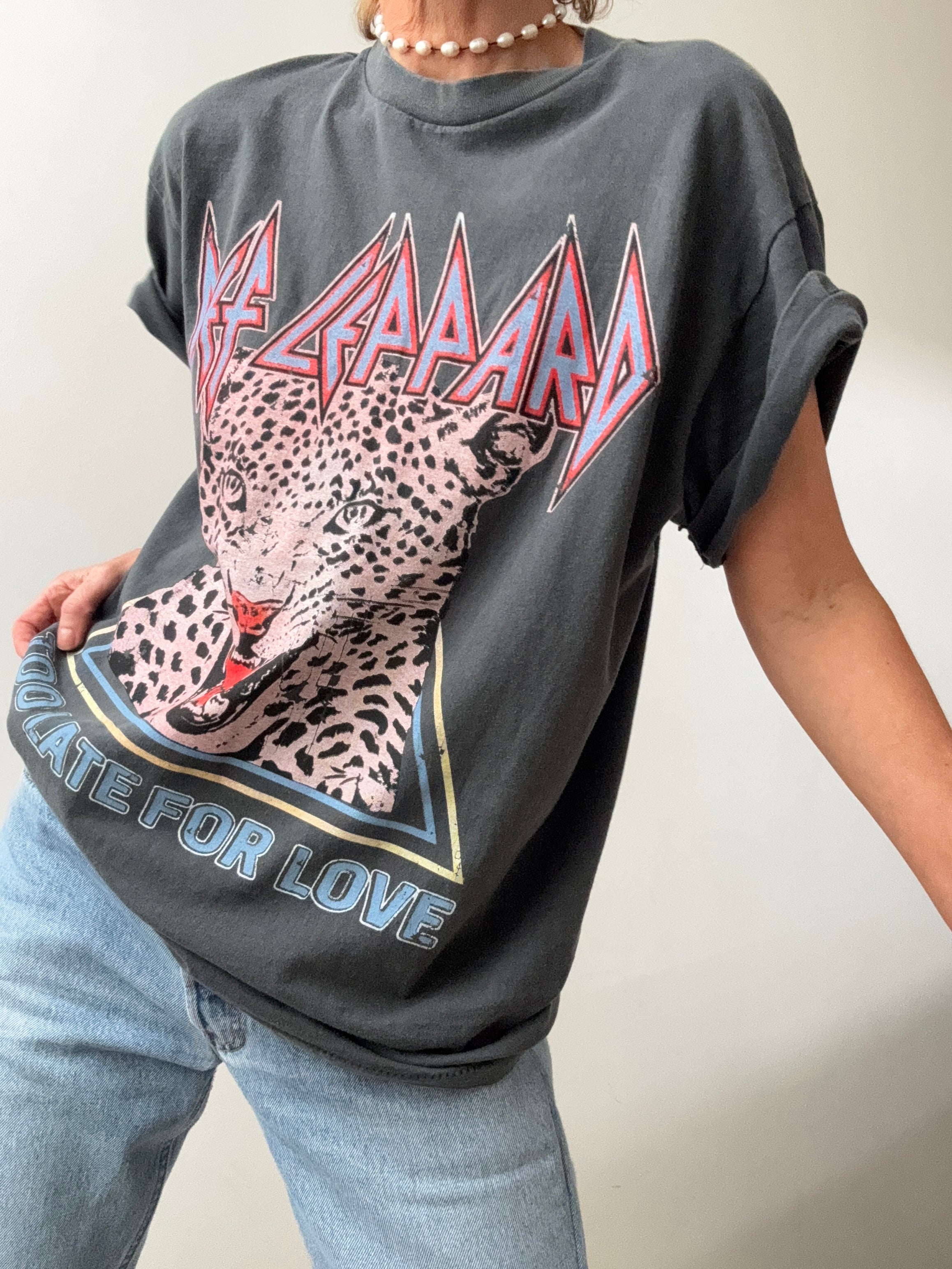 Future Nomads Tops Def Leppard Vintage Style Tee