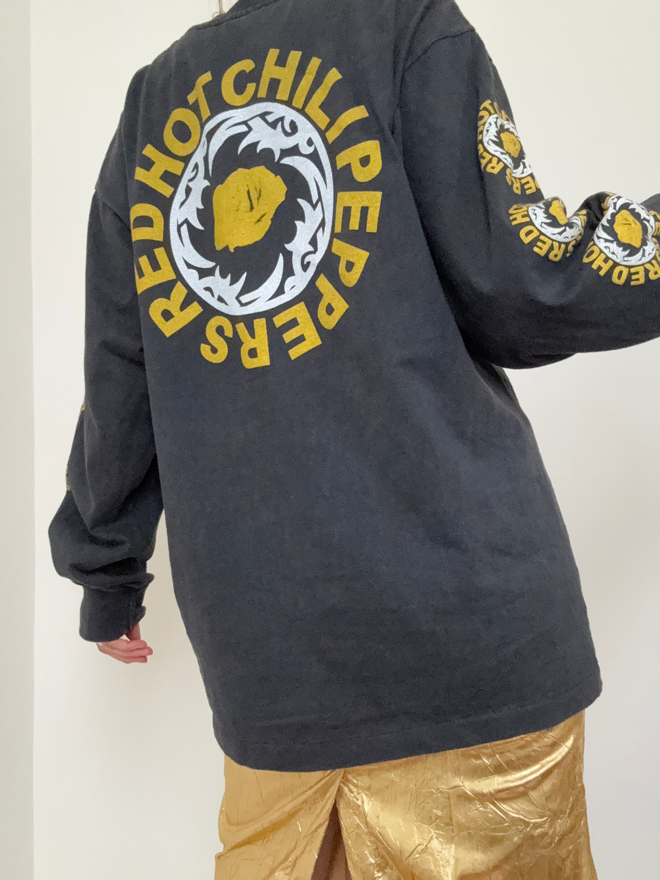 Future Nomads Tops Vintage Style Yellow Flower Chilli Tee