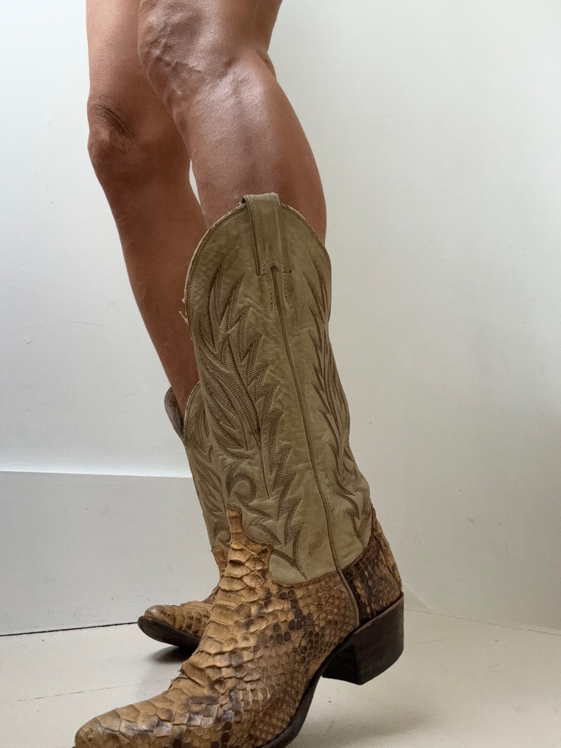 Jetsetbohemian Shoes EU 38 Vintage Snake Cowboy Boots 24