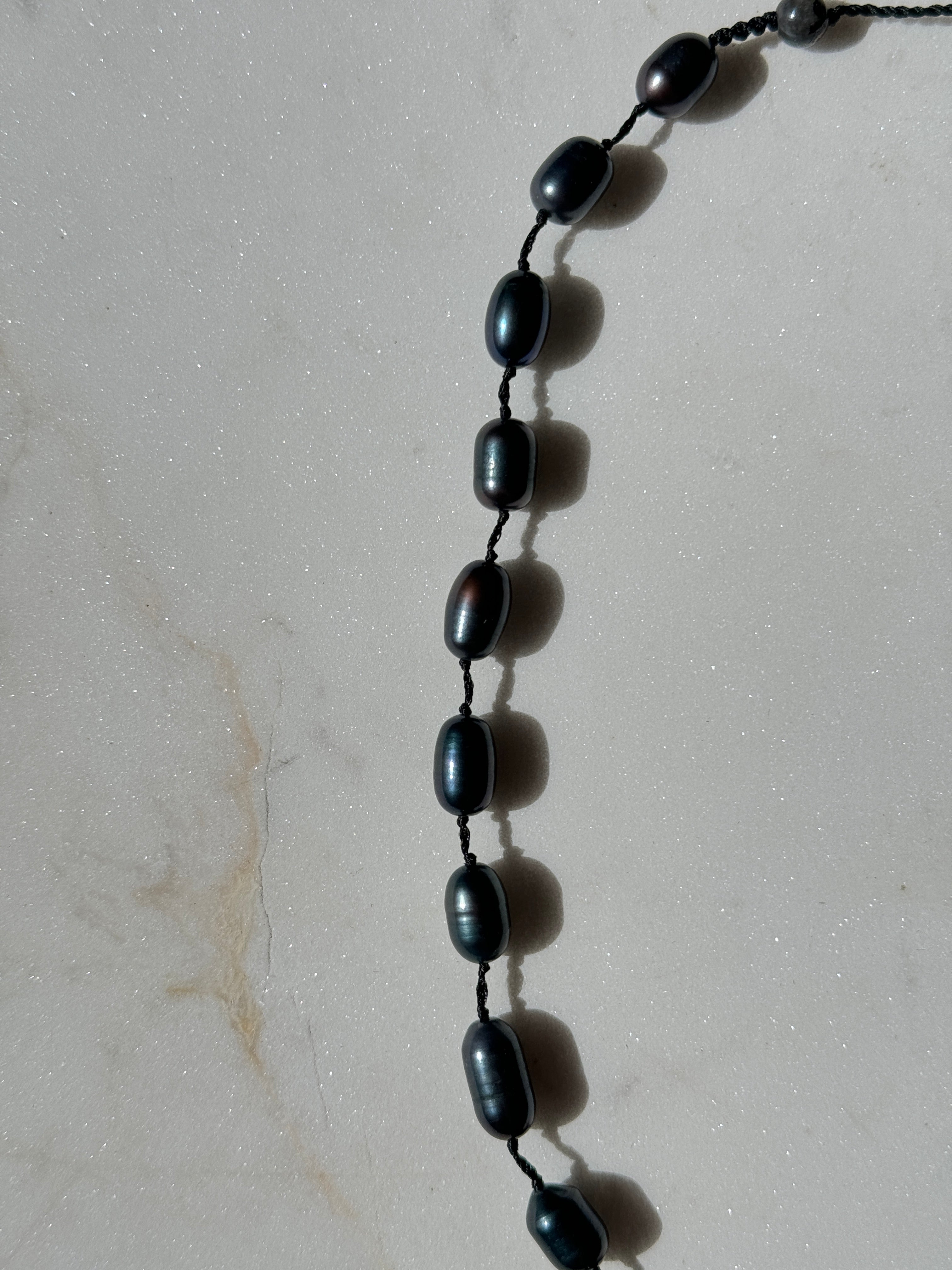 Black Pearl Double Knot String Choker | Necklaces