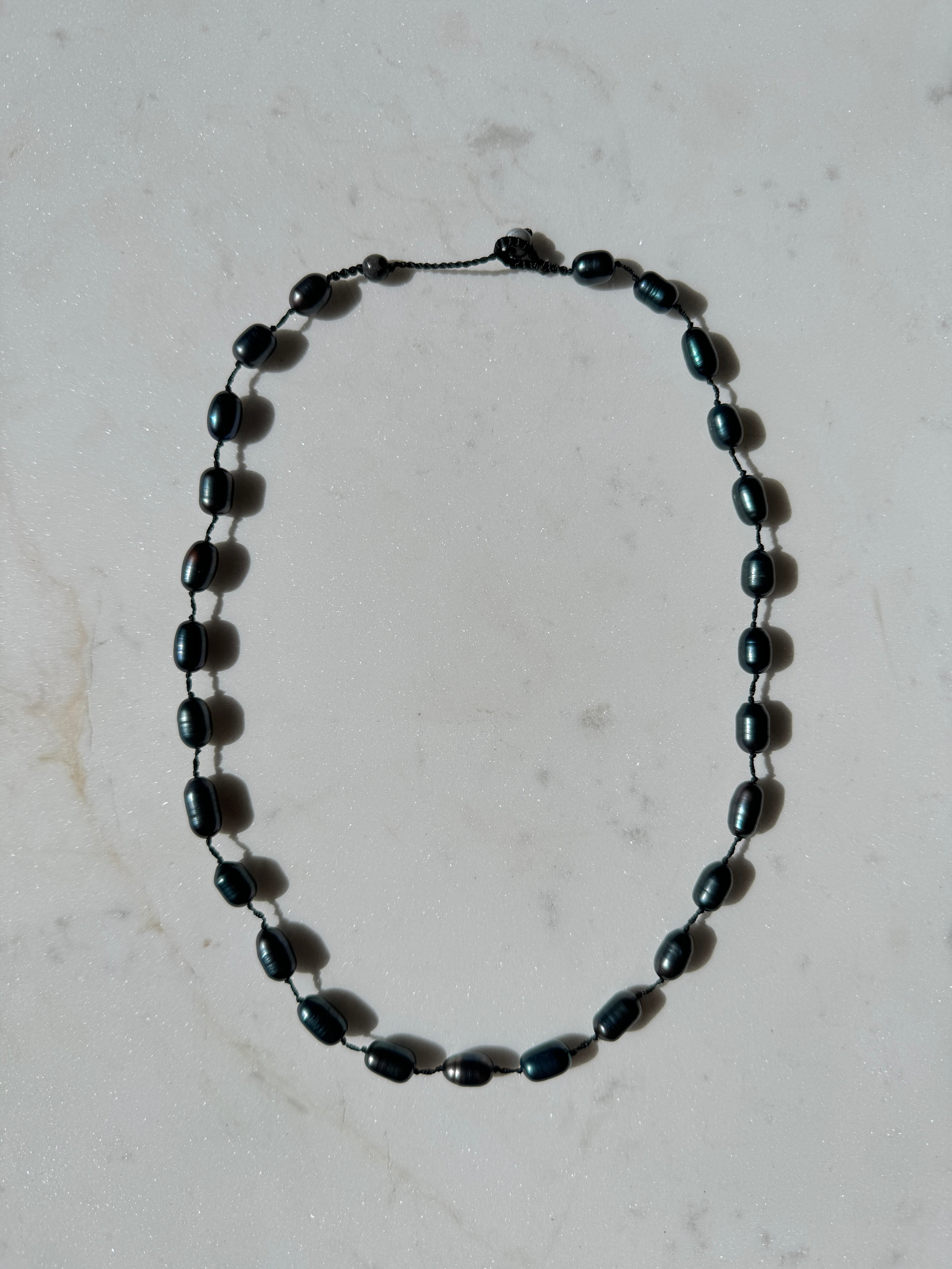Black Pearl Double Knot String Choker | Necklaces