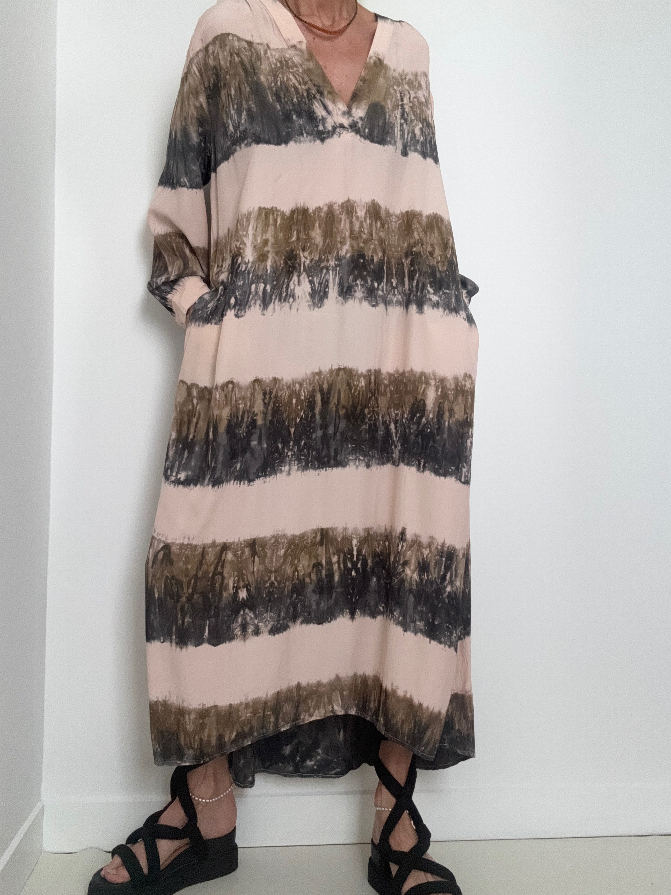 Erika Dress Khaki Blush Tiedye | Dresses