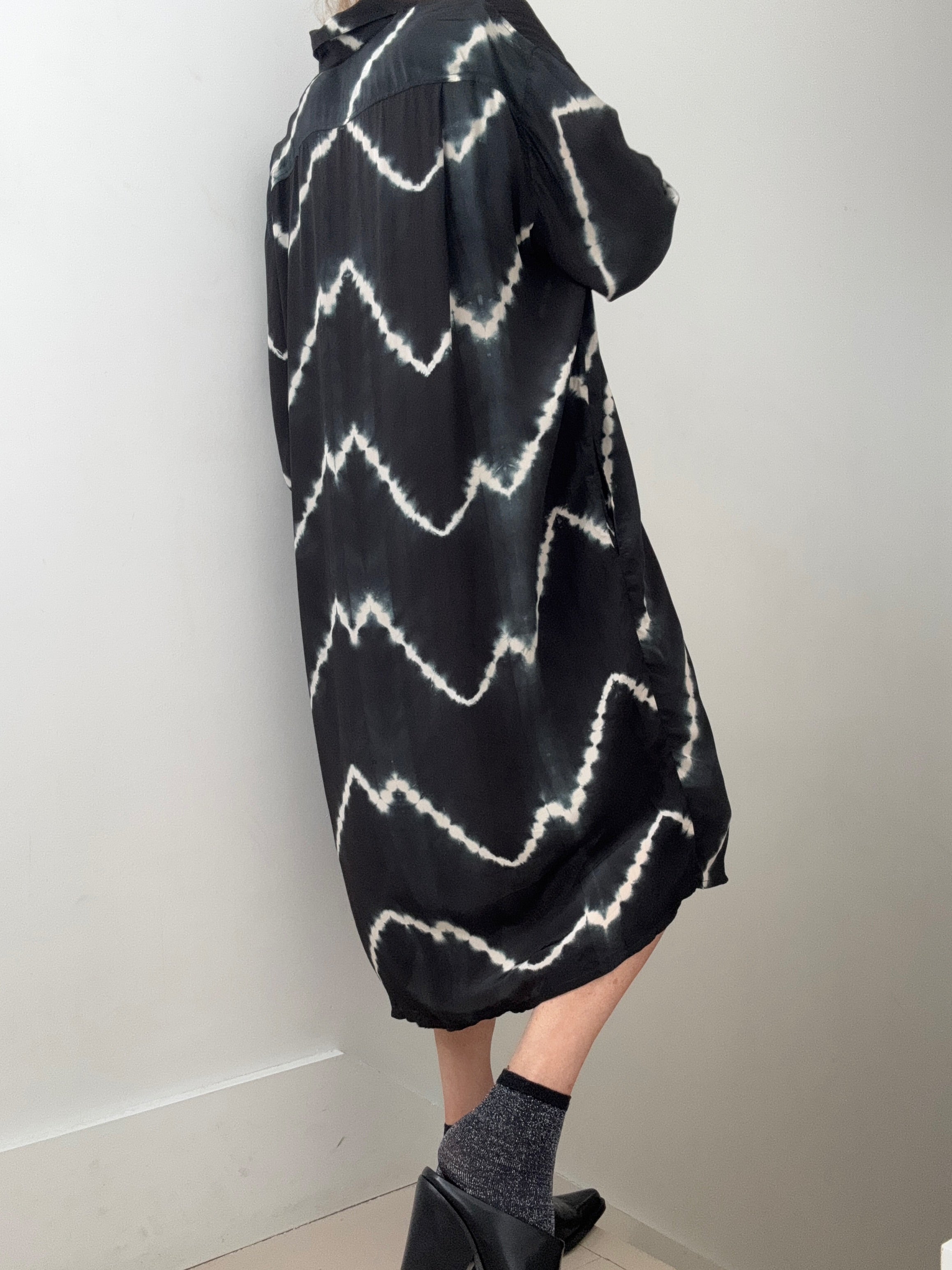 Nous Antwerp Dresses Florence Shirtdress Black Tiedye