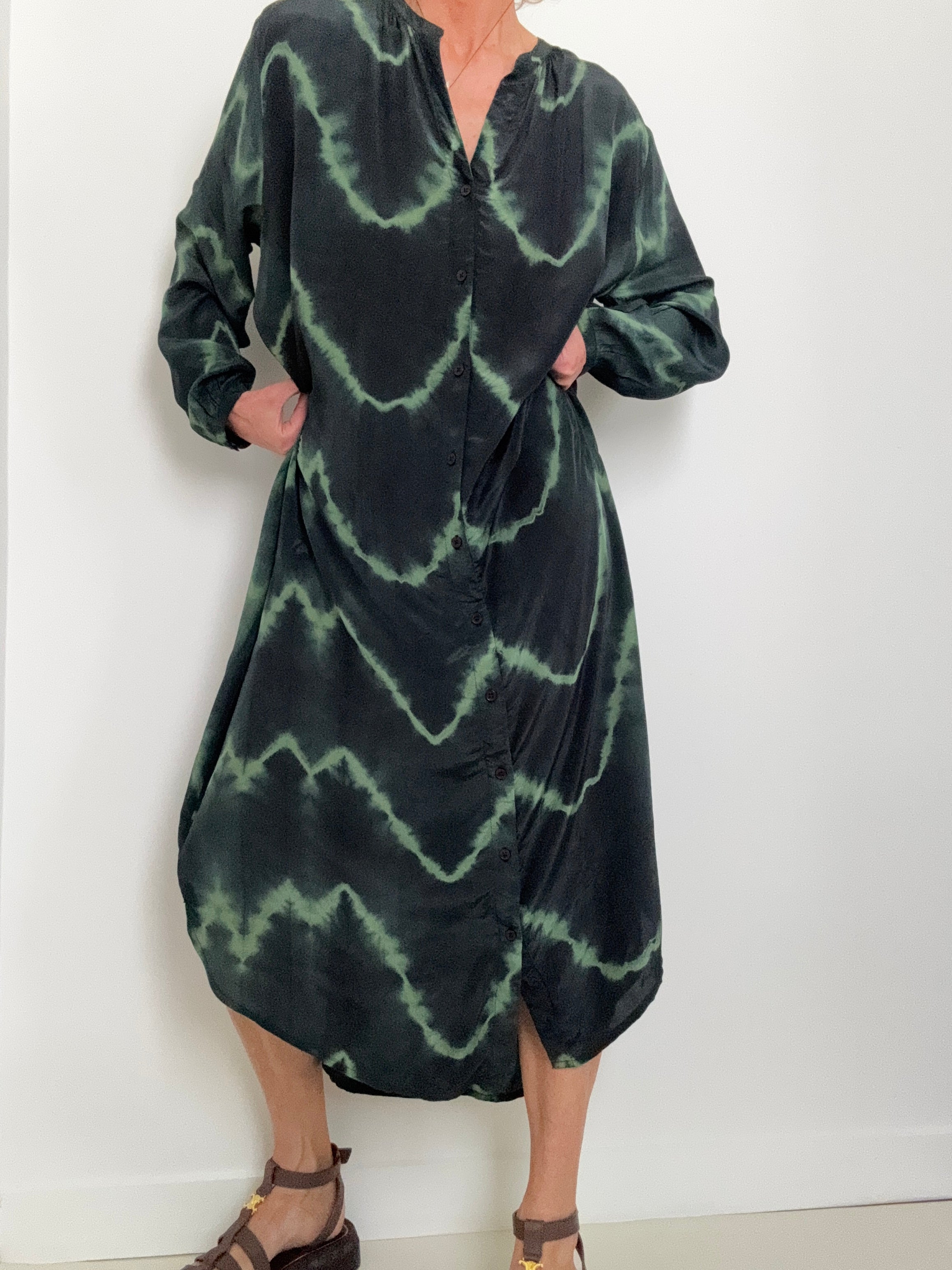 Nous Antwerp Lea Dress Green Shot | Dresses