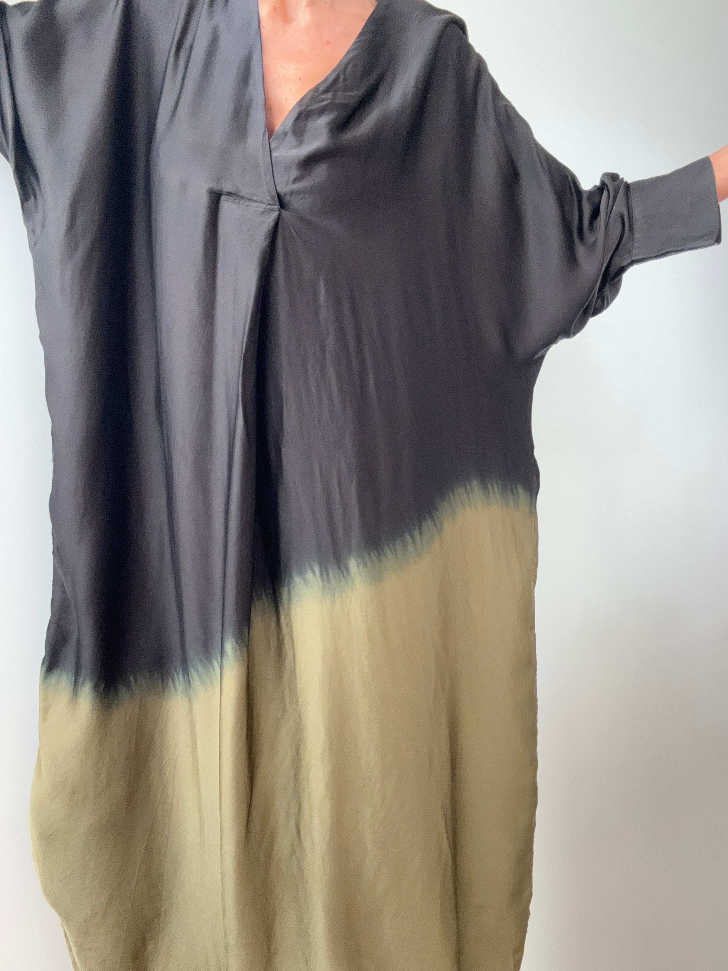 Nous Antwerp Dresses Ombre Erika Dress Khaki Green
