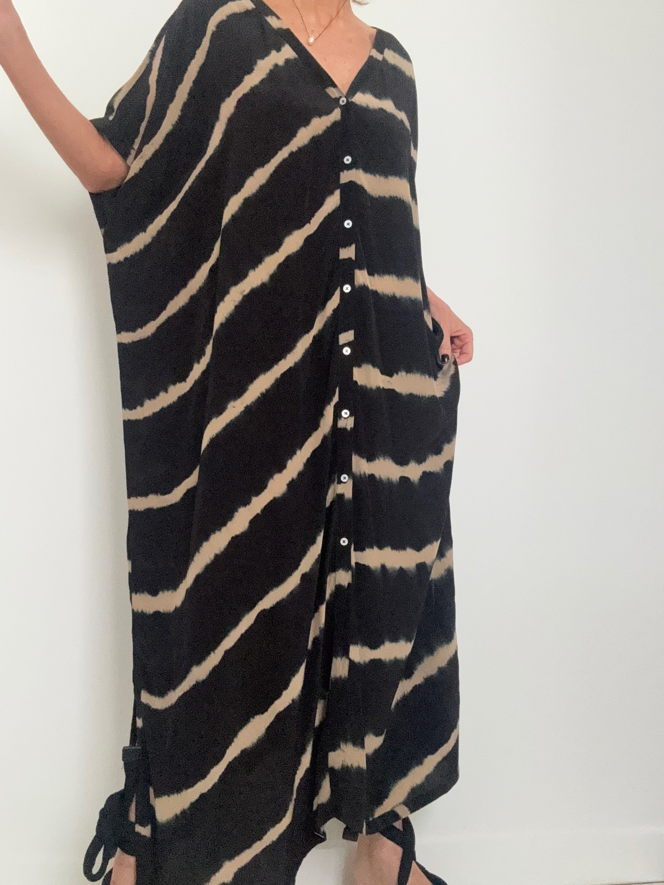 Nous Antwerp Dresses Sam Kaftan Dress Black Latte