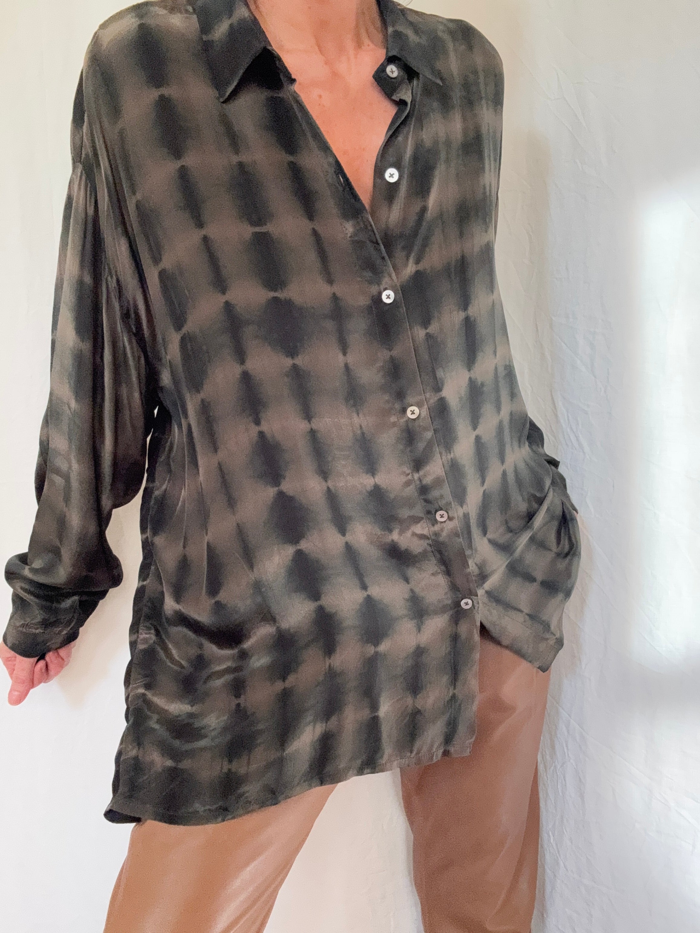 Meganne Blouse Khaki Tiedye | Shirts