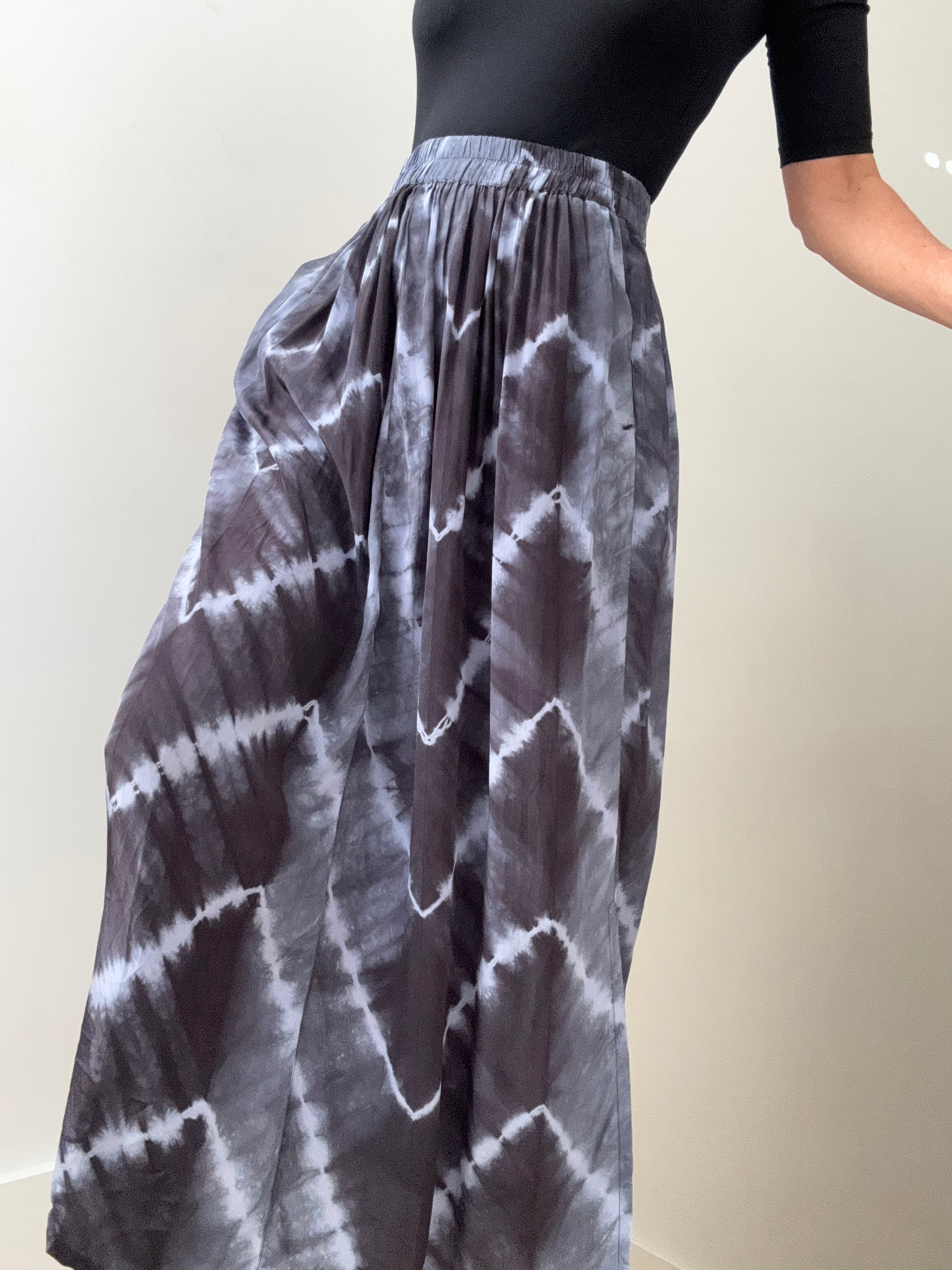Nous Antwerp Skirts Zita Skirt Purple Tiedye