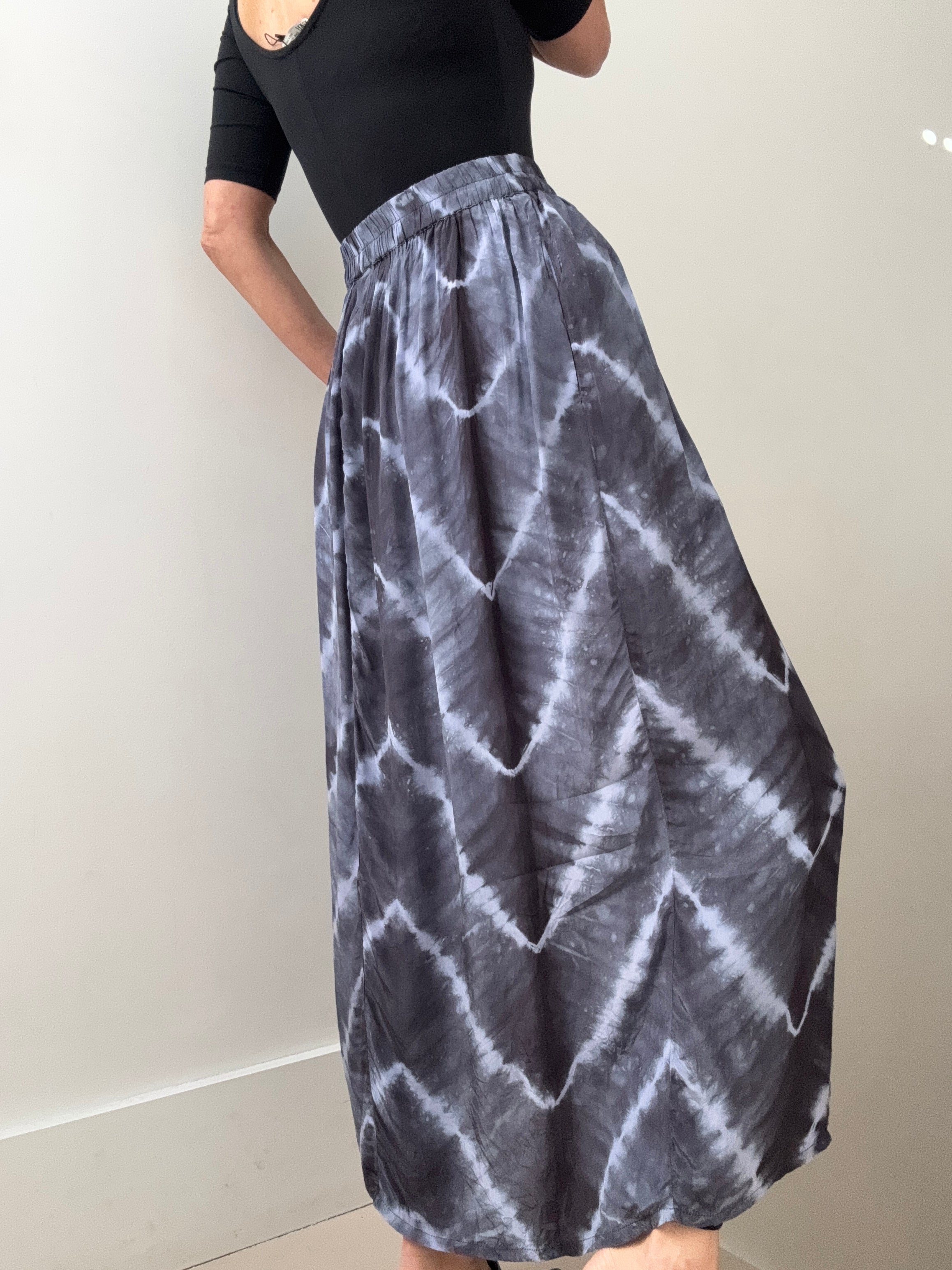 Nous Antwerp Skirts Zita Skirt Purple Tiedye