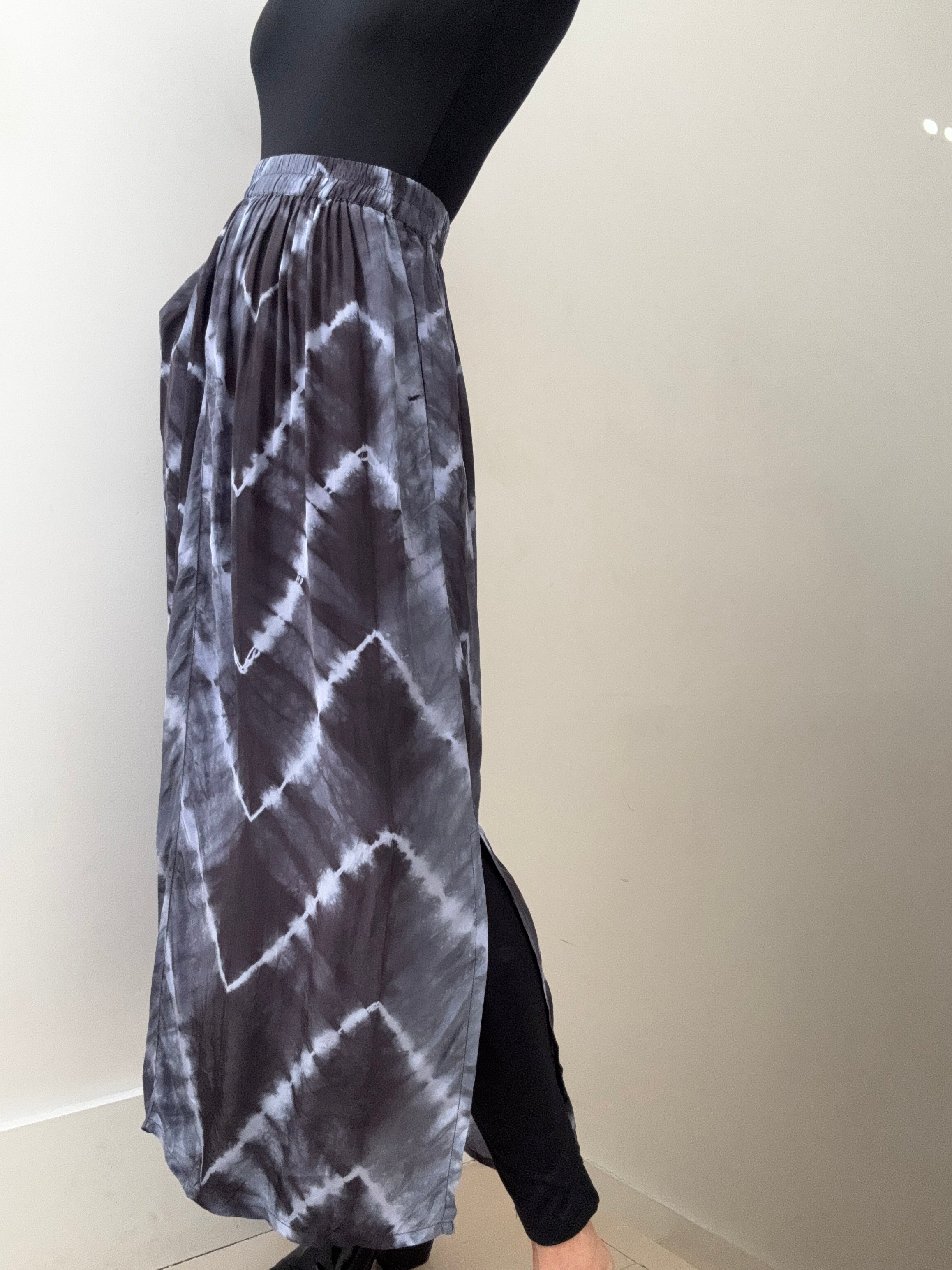 Nous Antwerp Skirts Zita Skirt Purple Tiedye