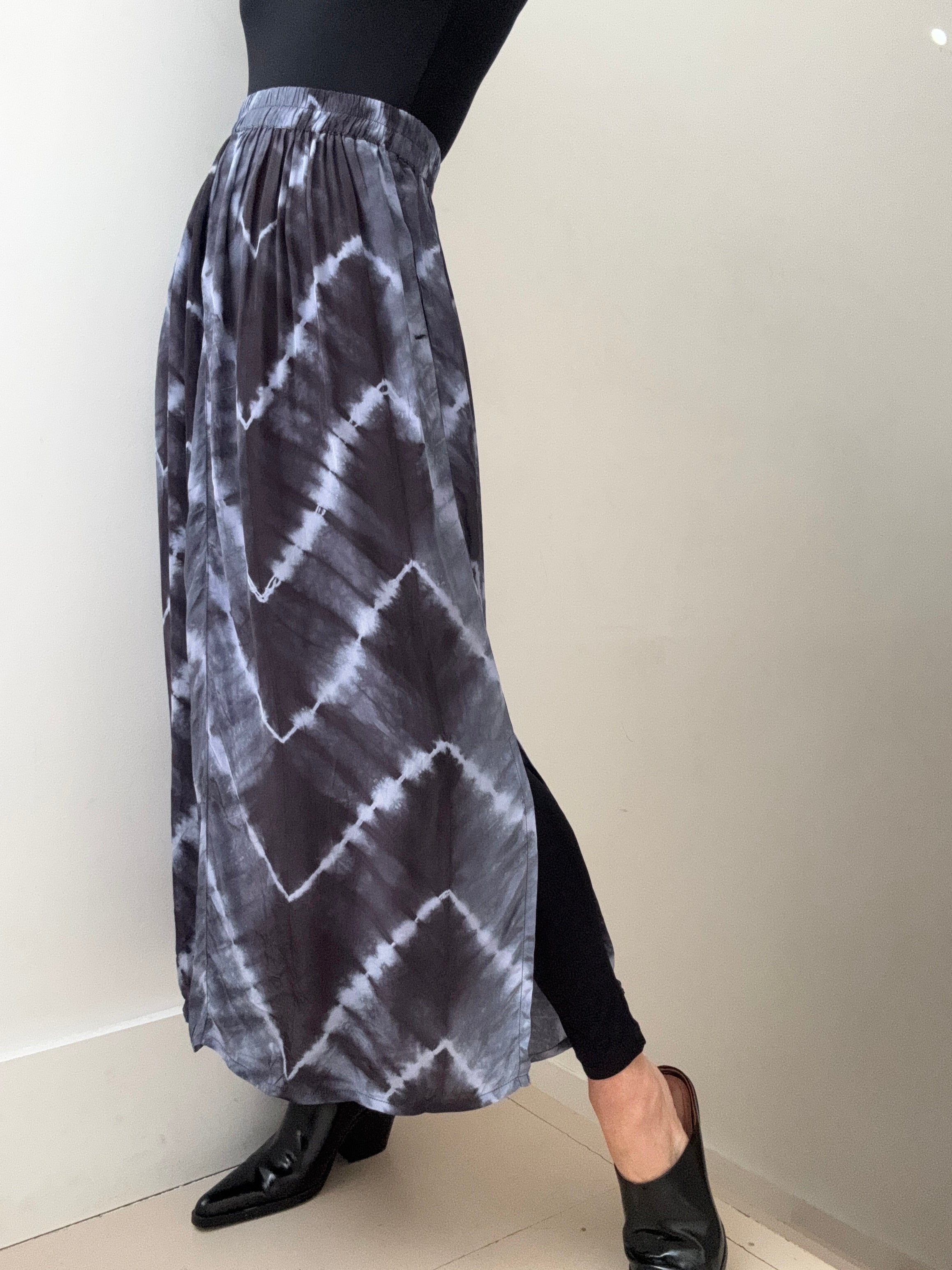 Nous Antwerp Skirts Zita Skirt Purple Tiedye