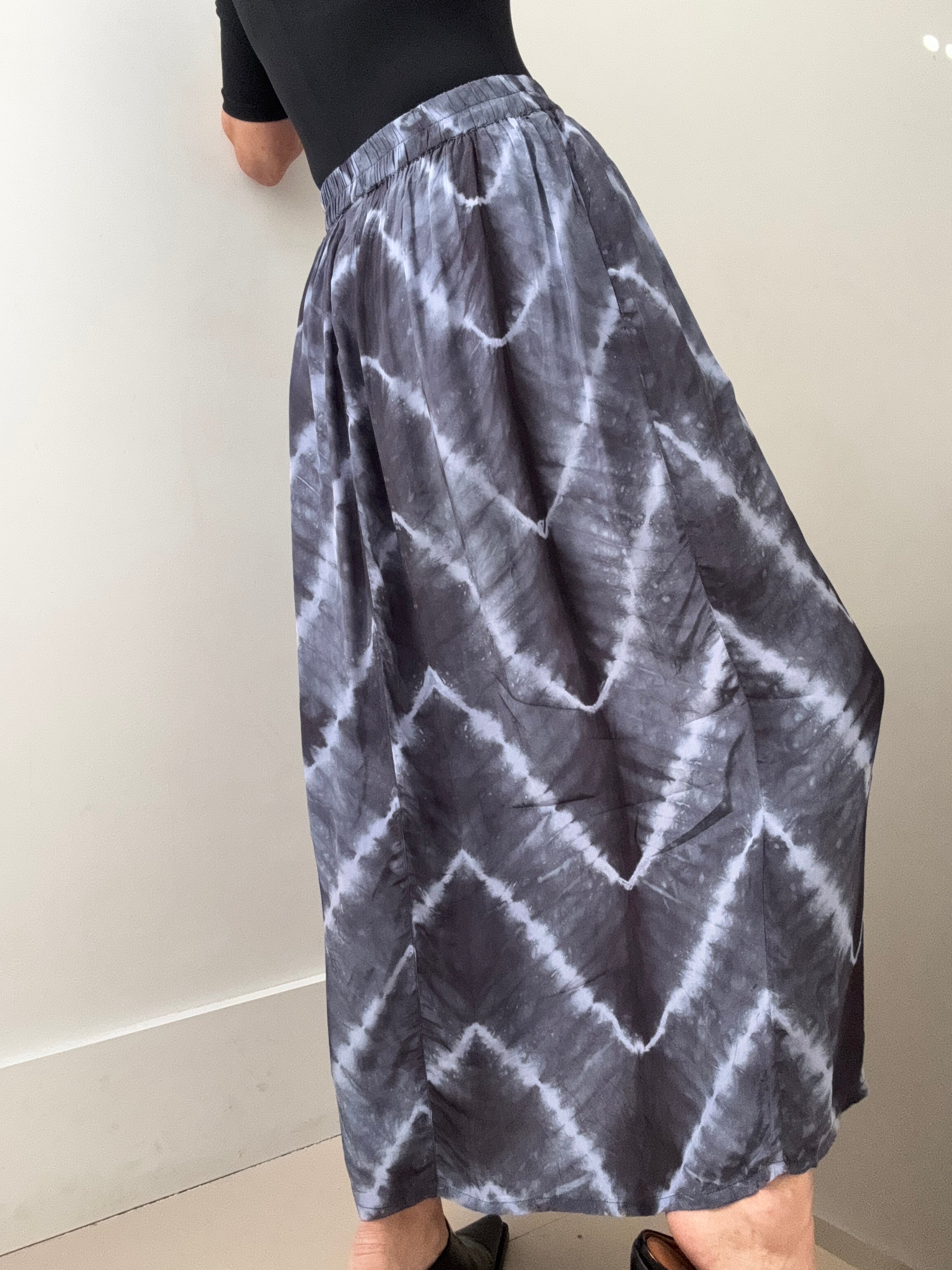 Nous Antwerp Skirts Zita Skirt Purple Tiedye