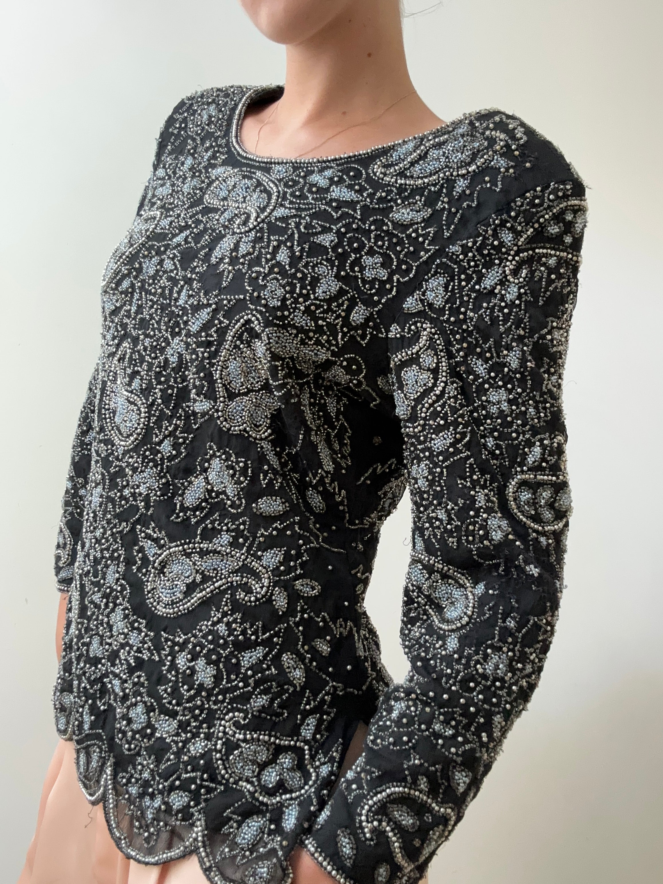 Praderio Tops Medium Blue And Silver Bead Paisley Top