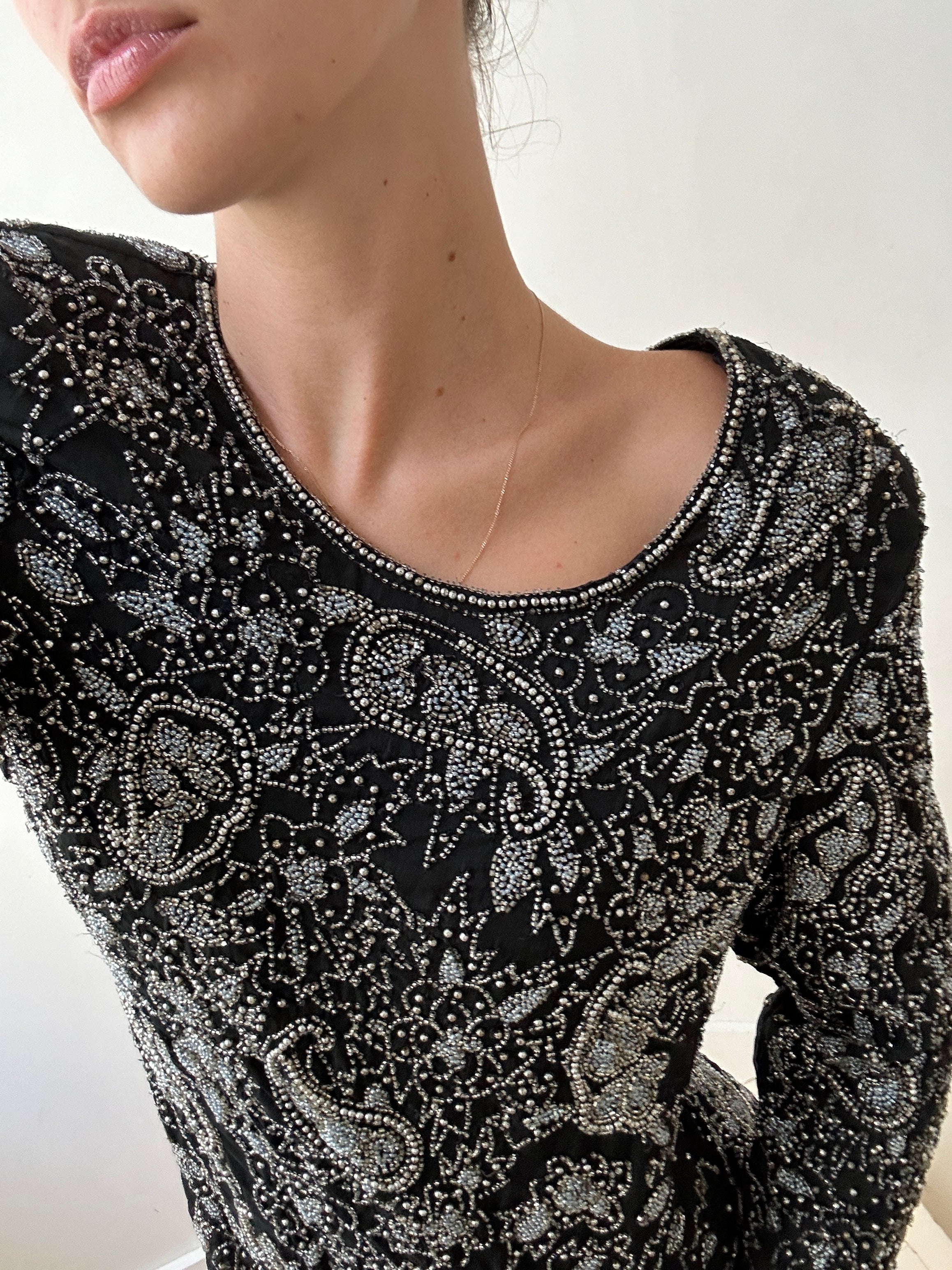 Praderio Tops Medium Blue And Silver Bead Paisley Top