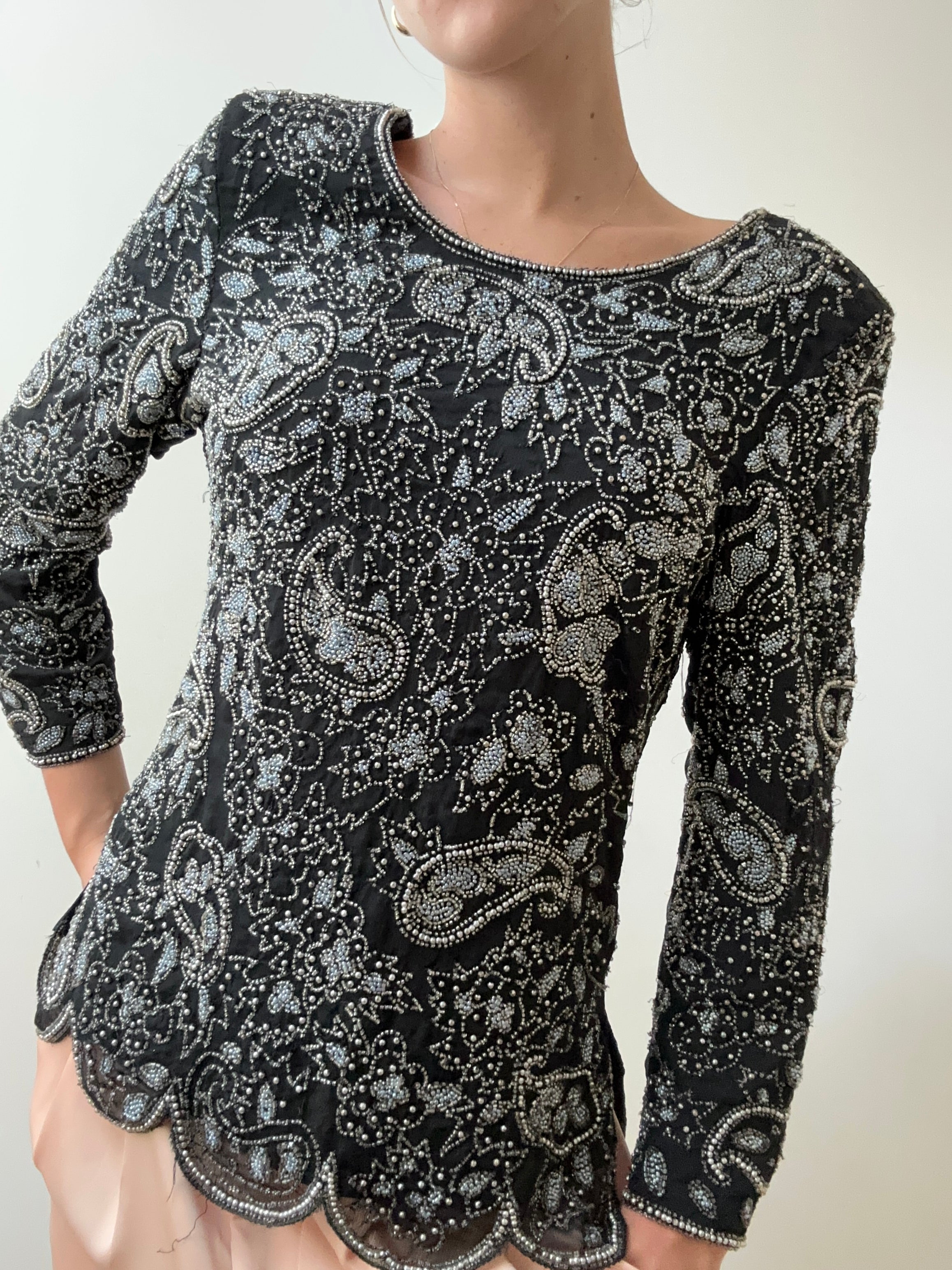 Praderio Tops Medium Blue And Silver Bead Paisley Top