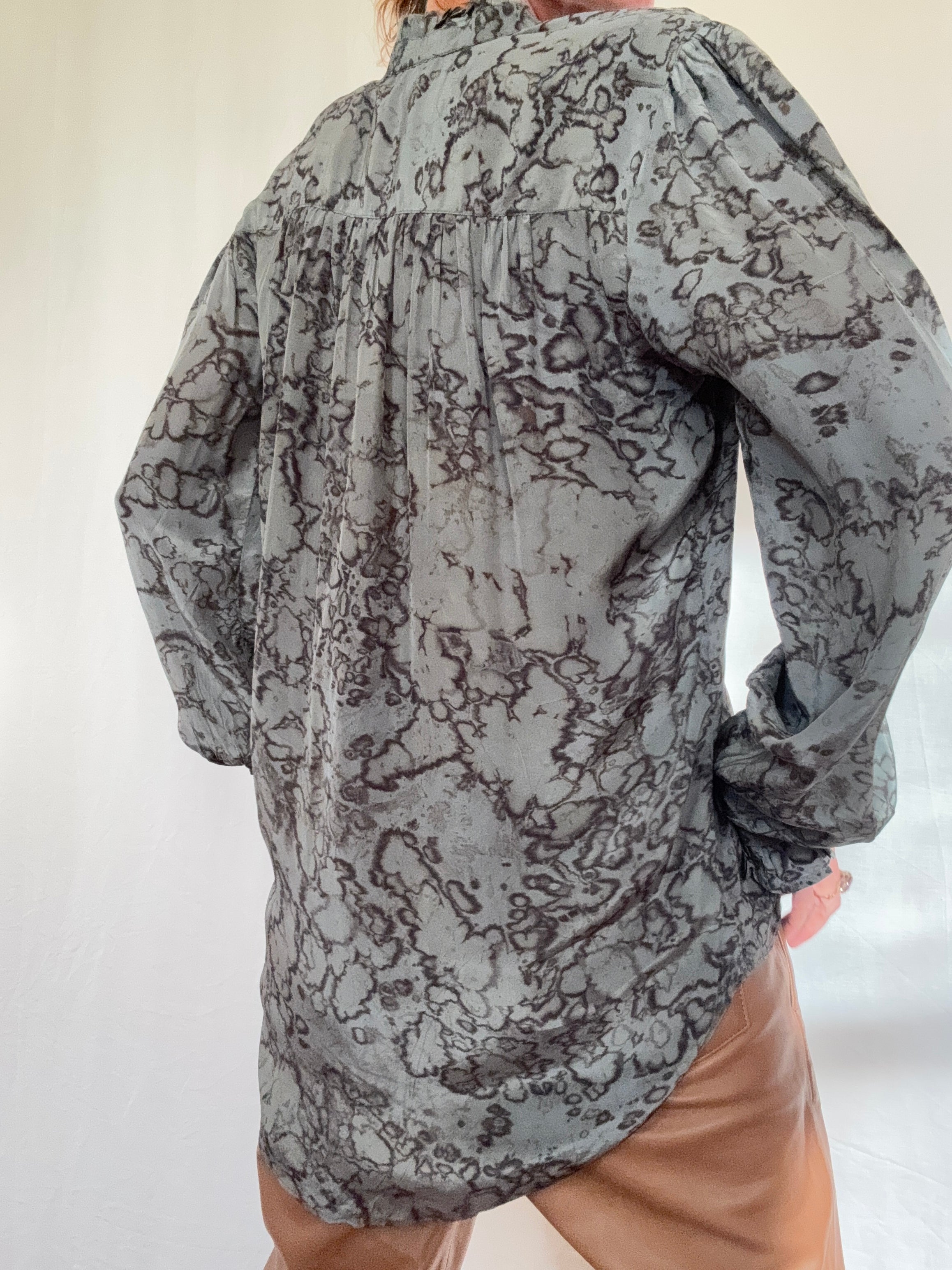 Project AJ 117 Blouses Glory Blouse Grey Marble