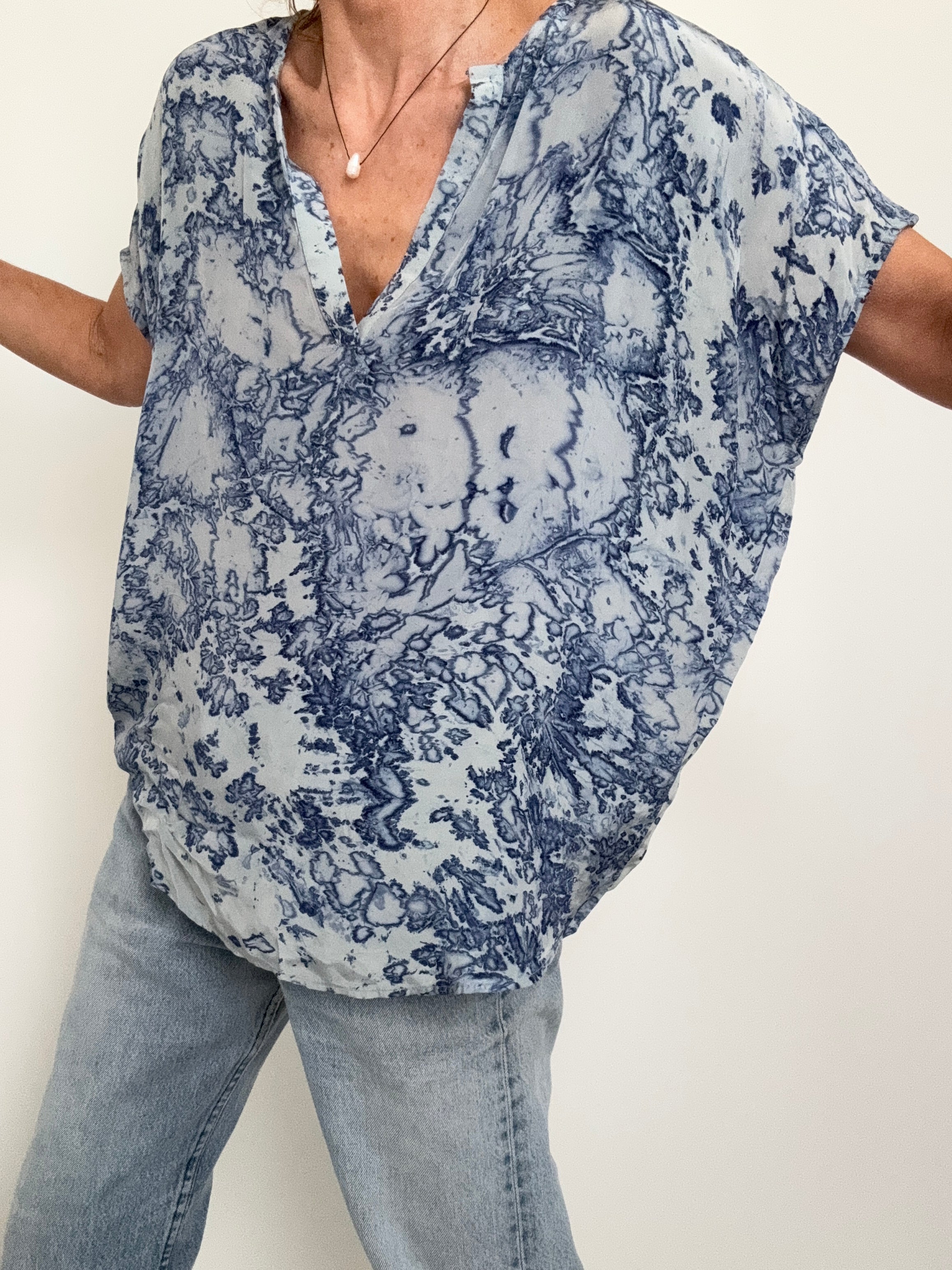 Lulu Blouse Blue Marble | Blouses