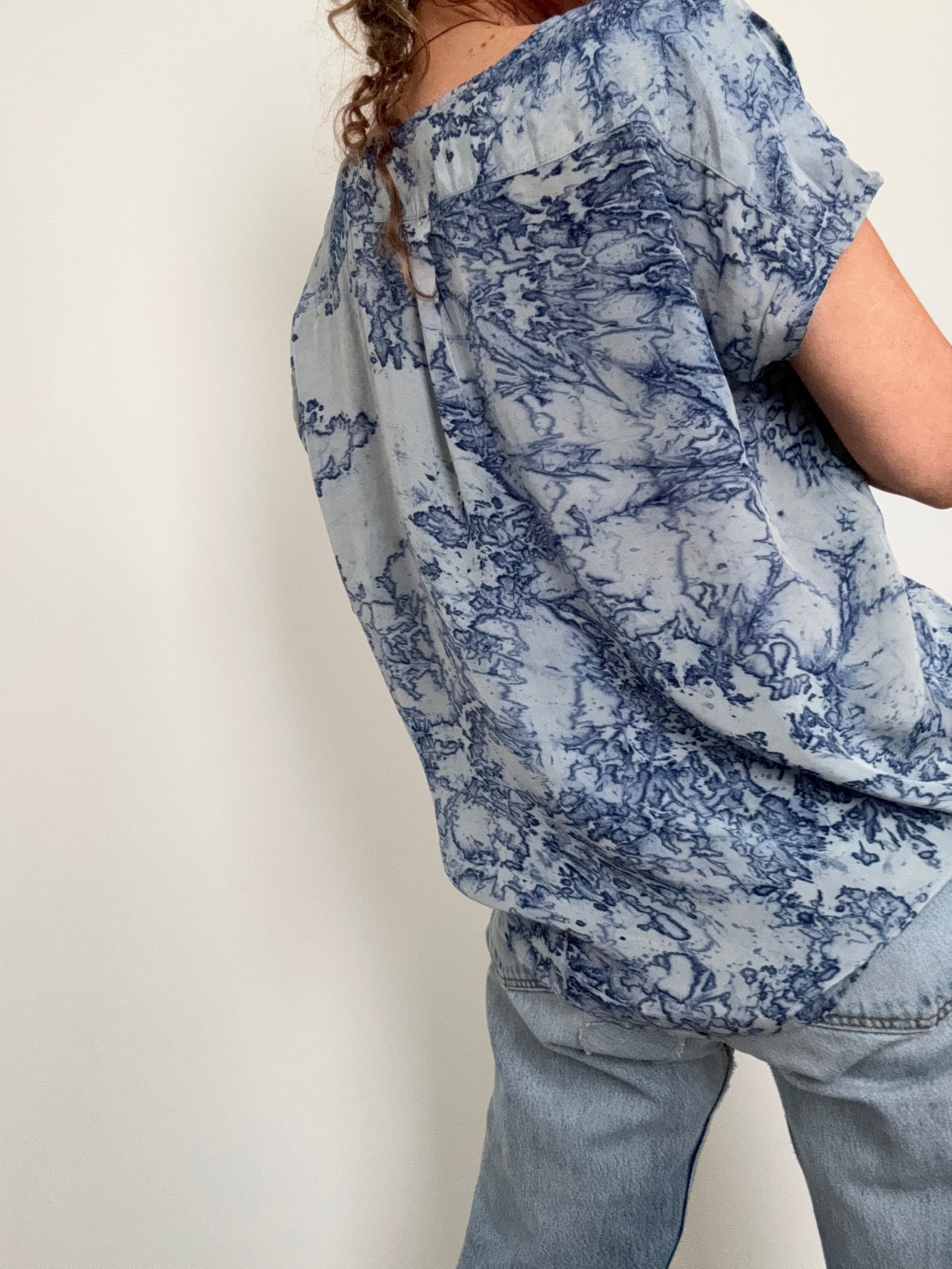 Lulu Blouse Blue Marble | Blouses