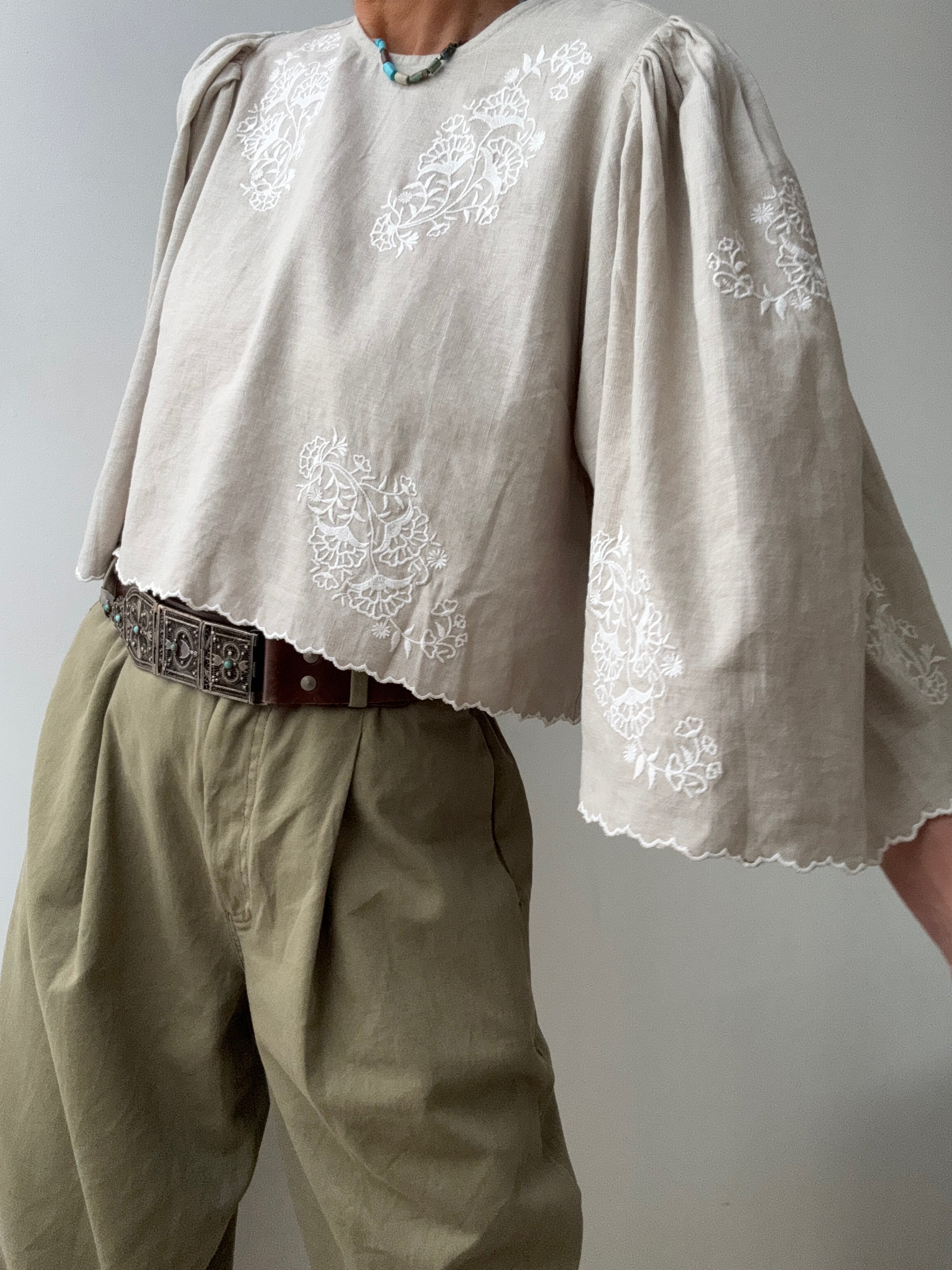 Devi Cropped Linen Blouse Skall Studio | Blouses