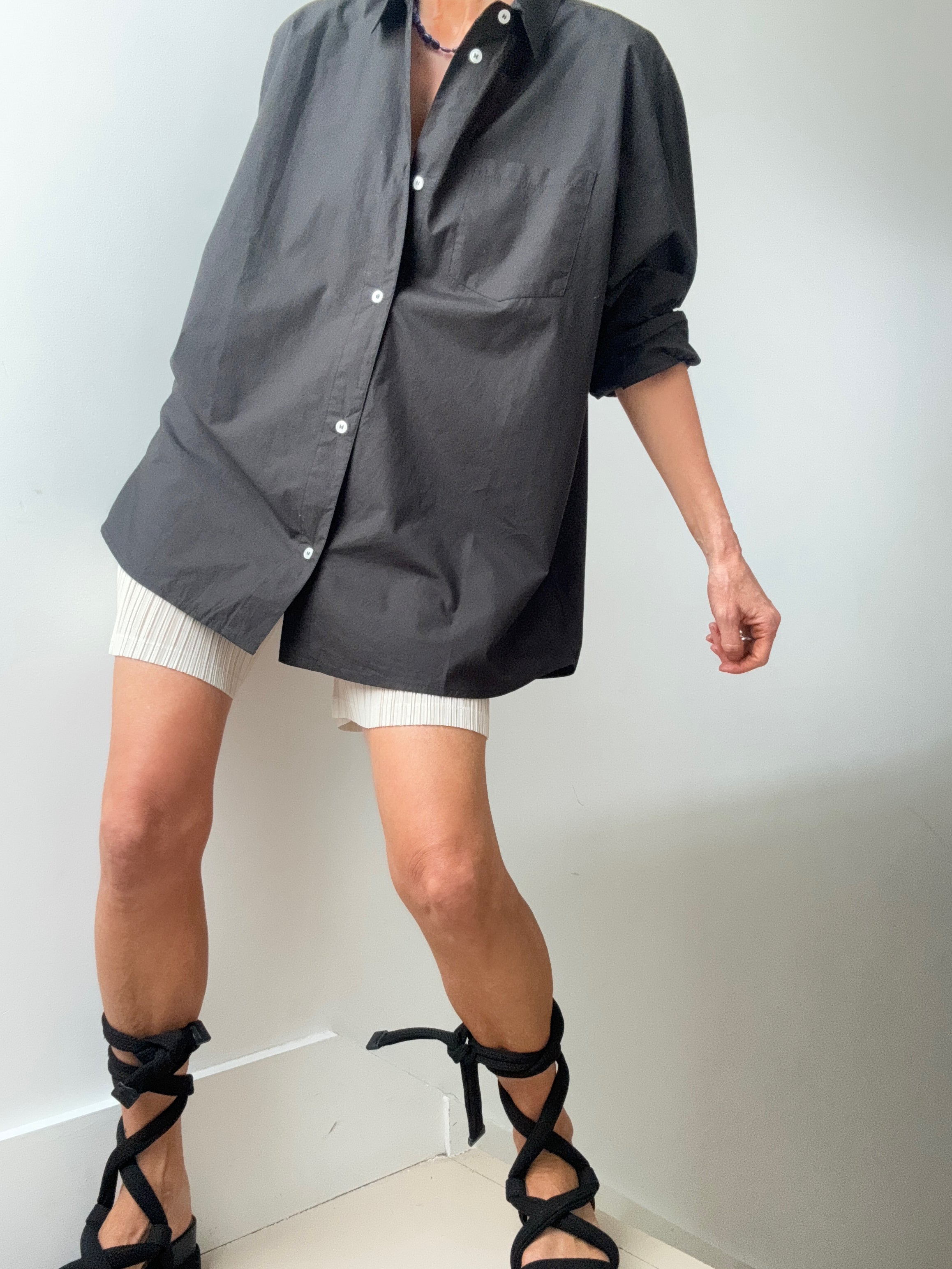 Organic Cotton Edgar Shirt Black | Shirts