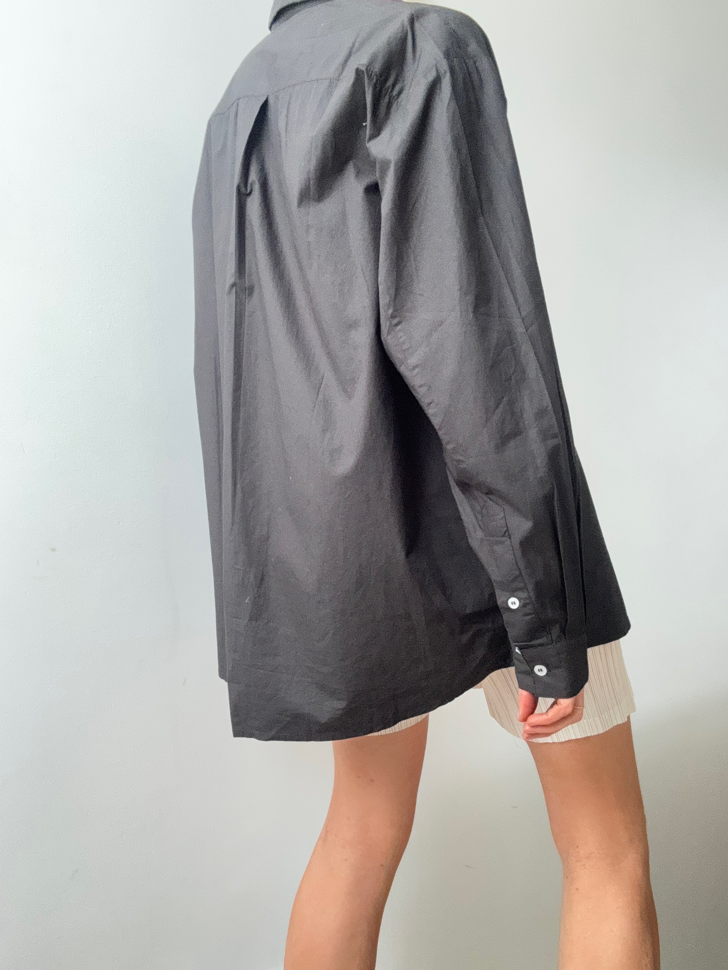 Organic Cotton Edgar Shirt Black | Shirts