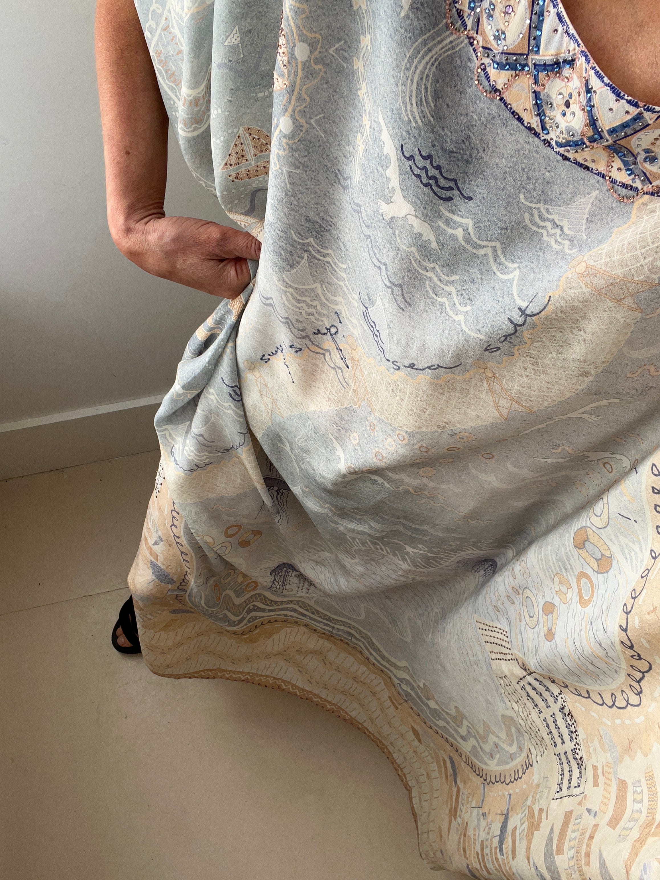 Camilla Round Neck Kaftan Dawning Home Light | Kaftans