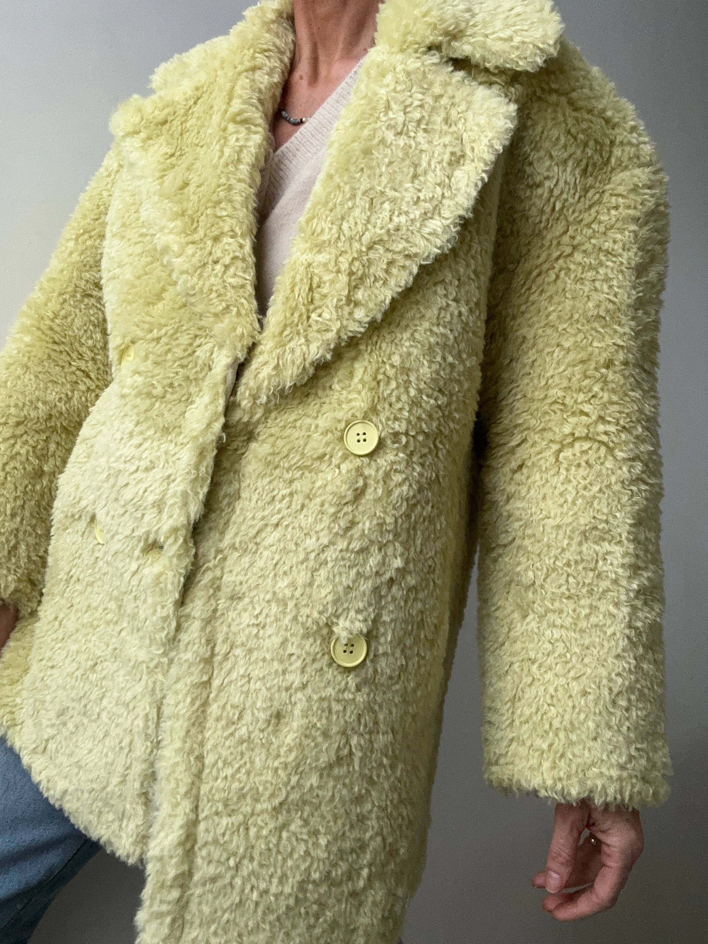 Future Nomads Jackets One Size Fluffy Jacket Lime