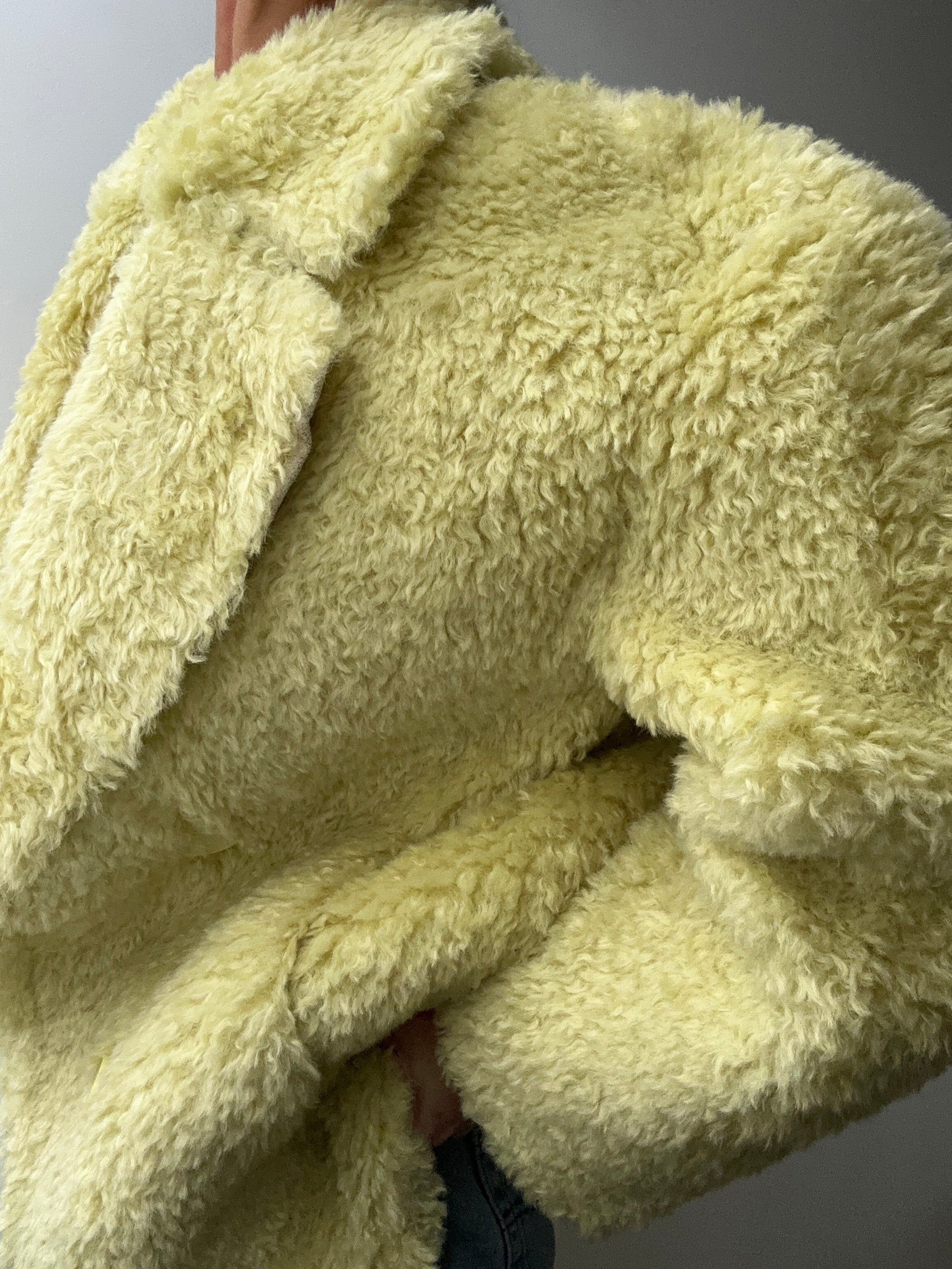 Future Nomads Jackets One Size Fluffy Jacket Lime