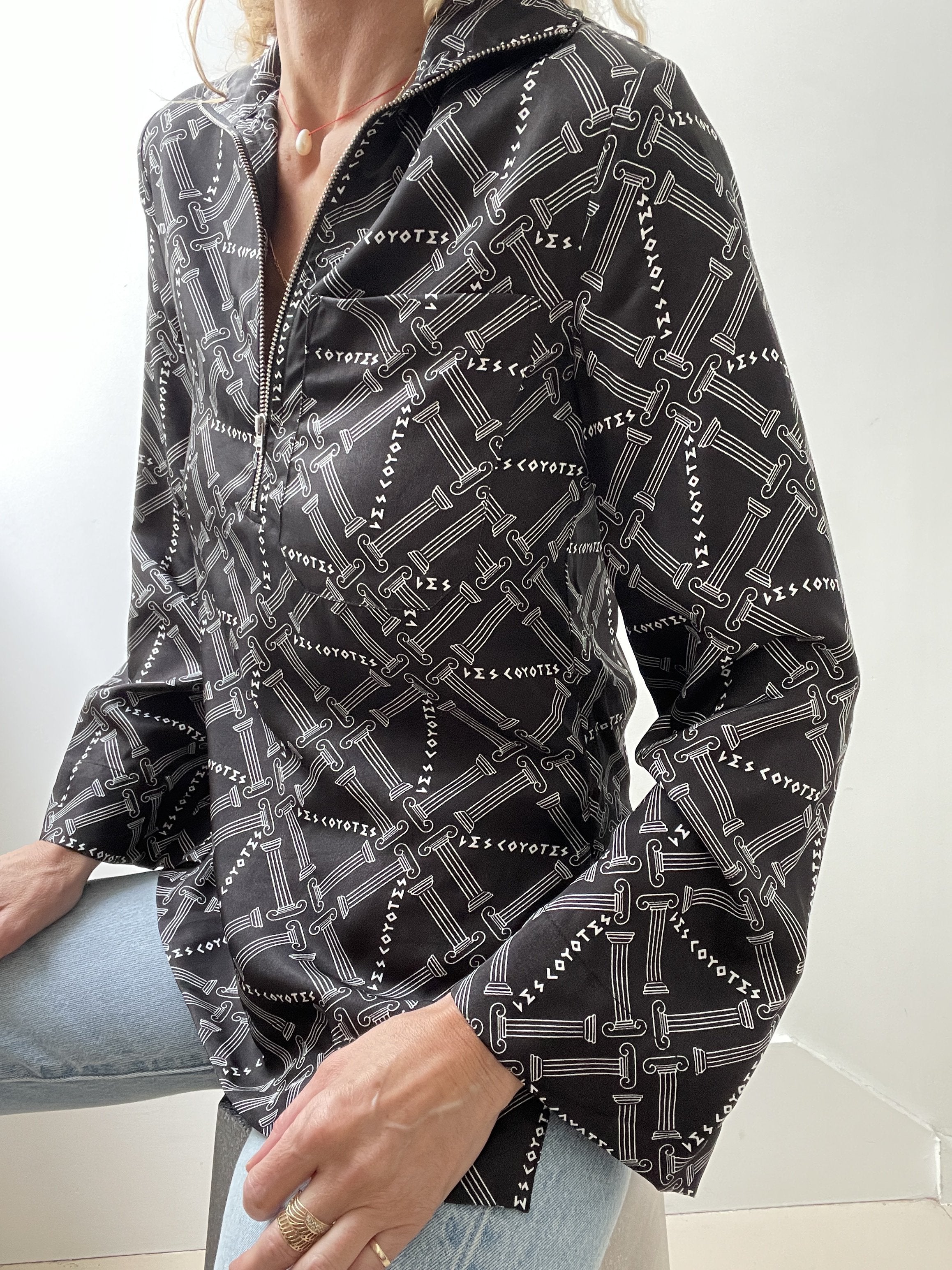 Les Coyotes Pillar Top | Shirts