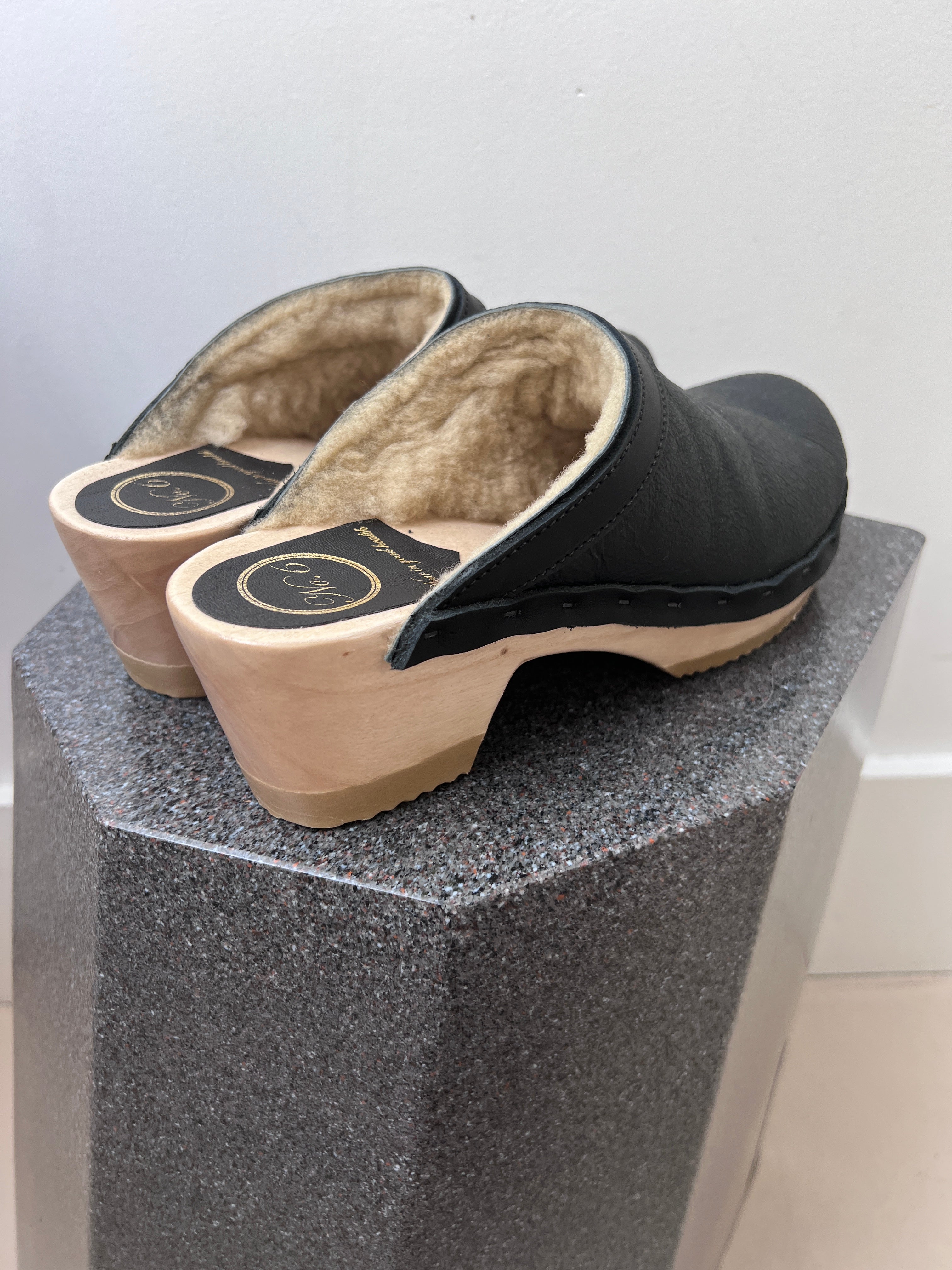 No. 6 Dakota Shearling Clog | Shoes