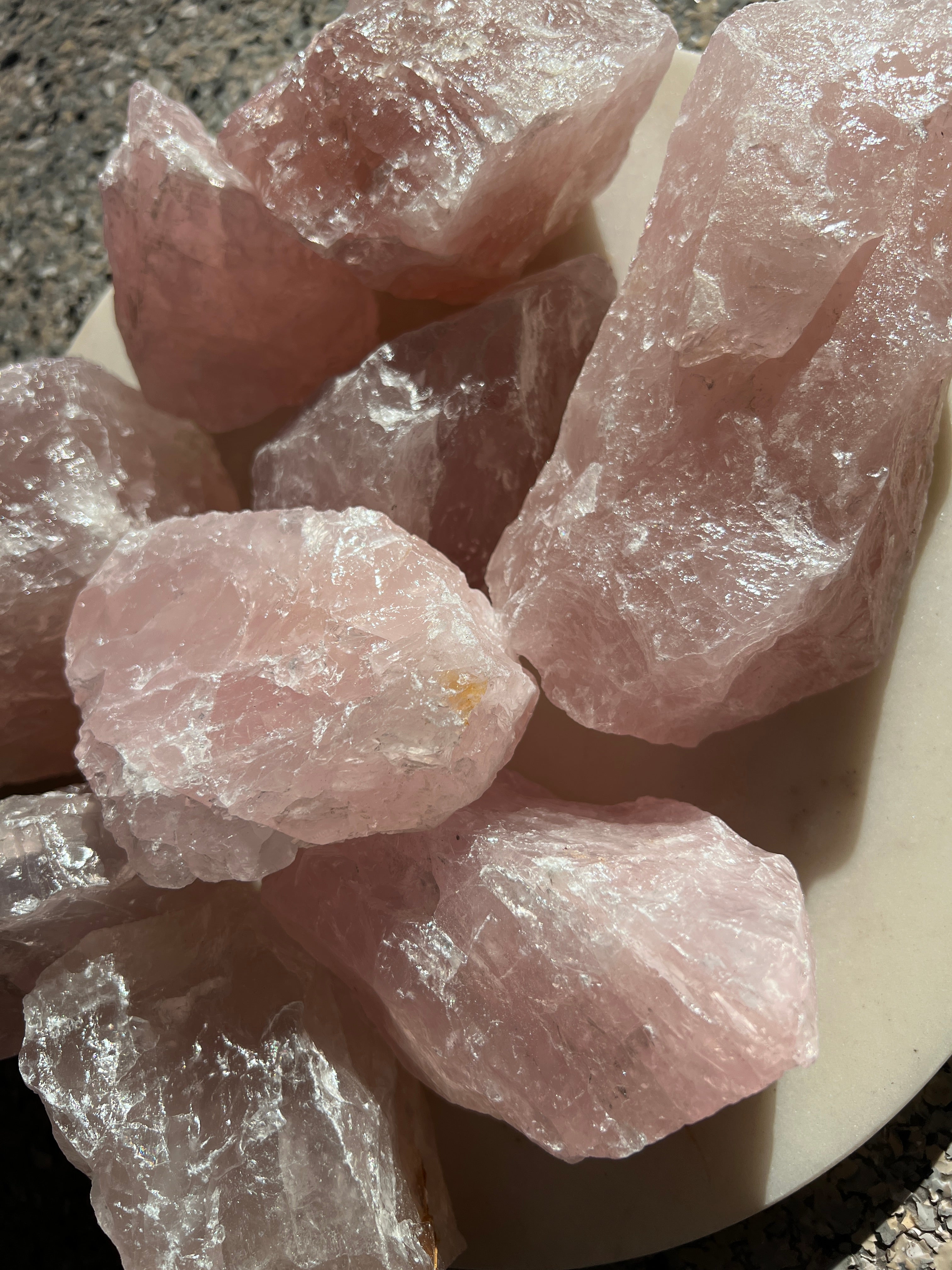 Not specified Crystals Small Rose Quartz pieces Small