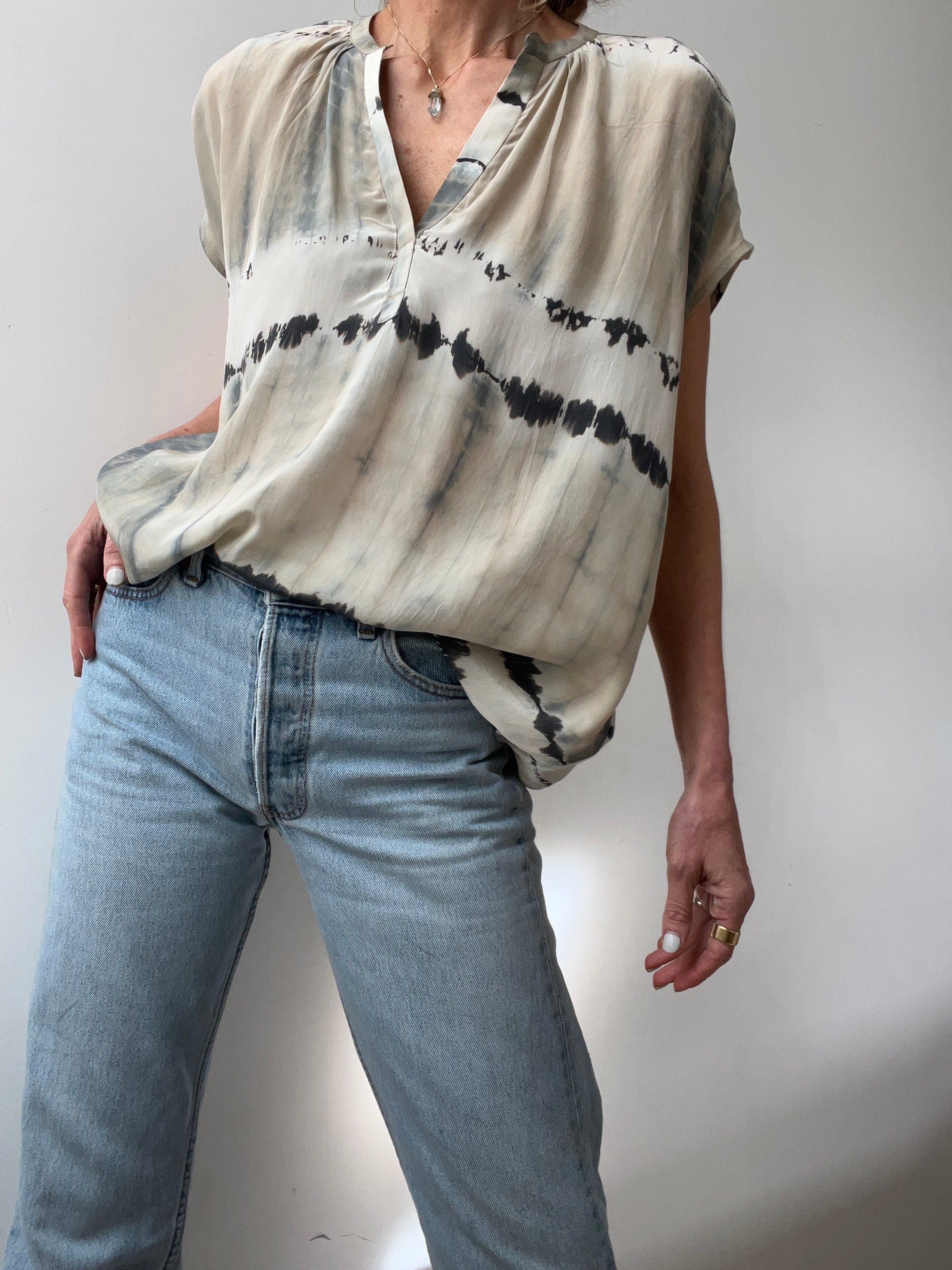 Project AJ 117 Felice Blouse Khaki | Blouses