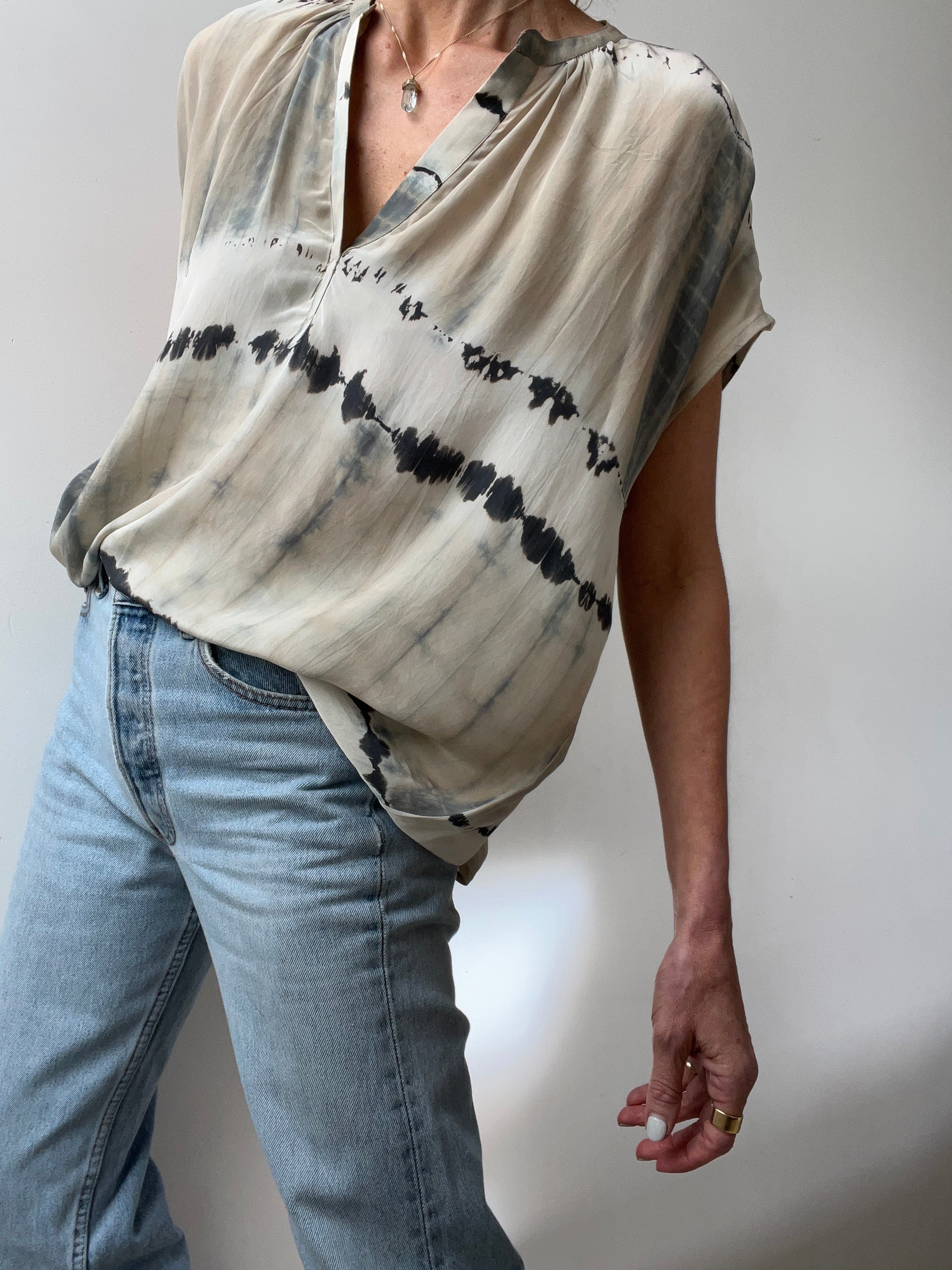 Project AJ 117 Felice Blouse Khaki | Blouses