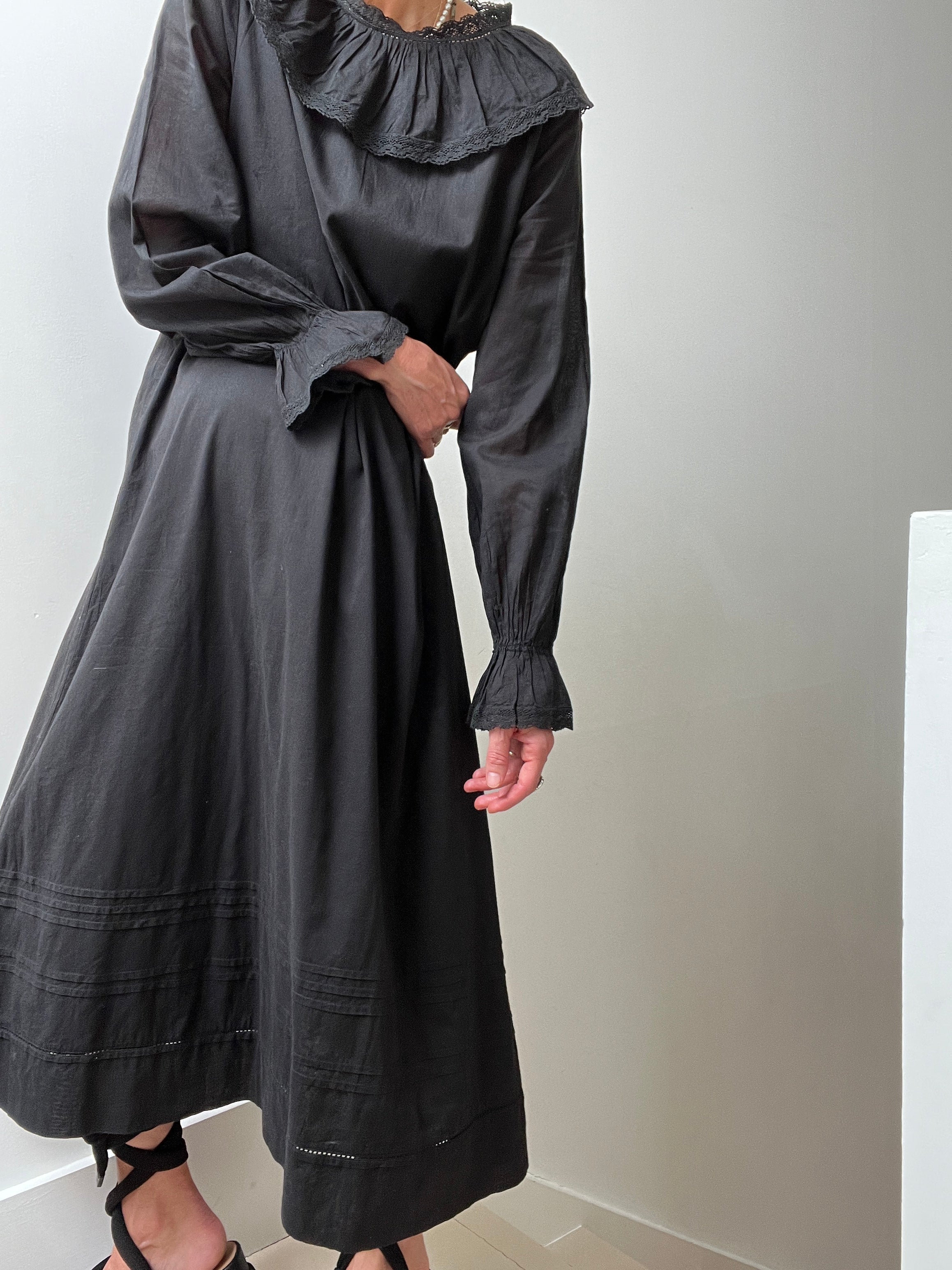 Skall Studio Tulip Dress Black | Dresses