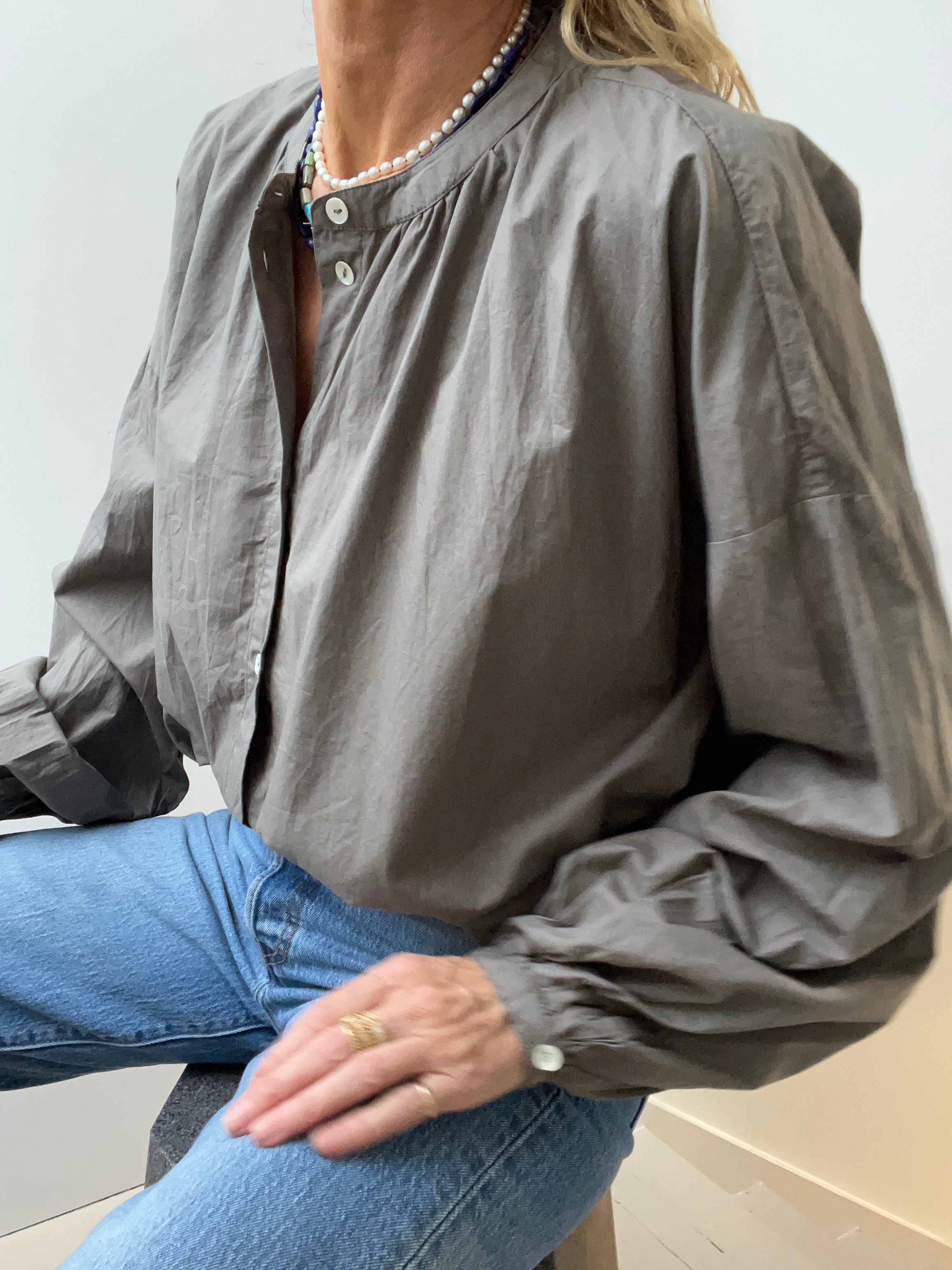 Skall Studio Cilla Shirt Dark Grey | Shirts