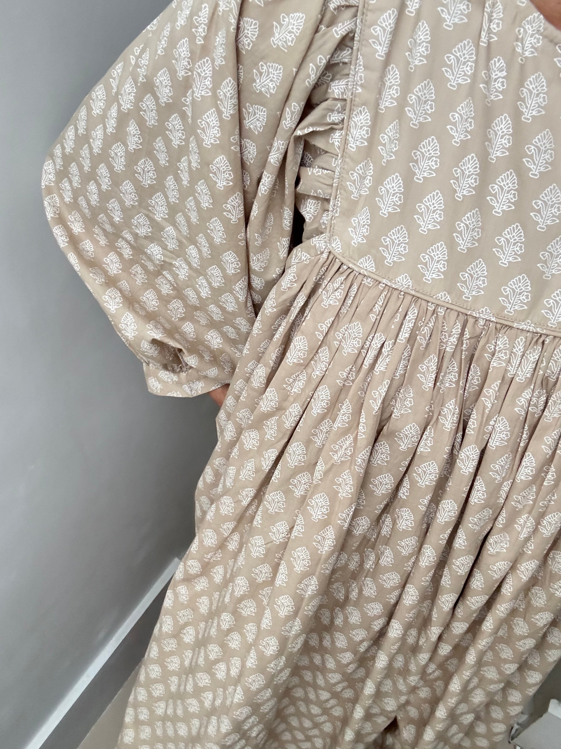 Skall Studio Delphine Dress Sandstone